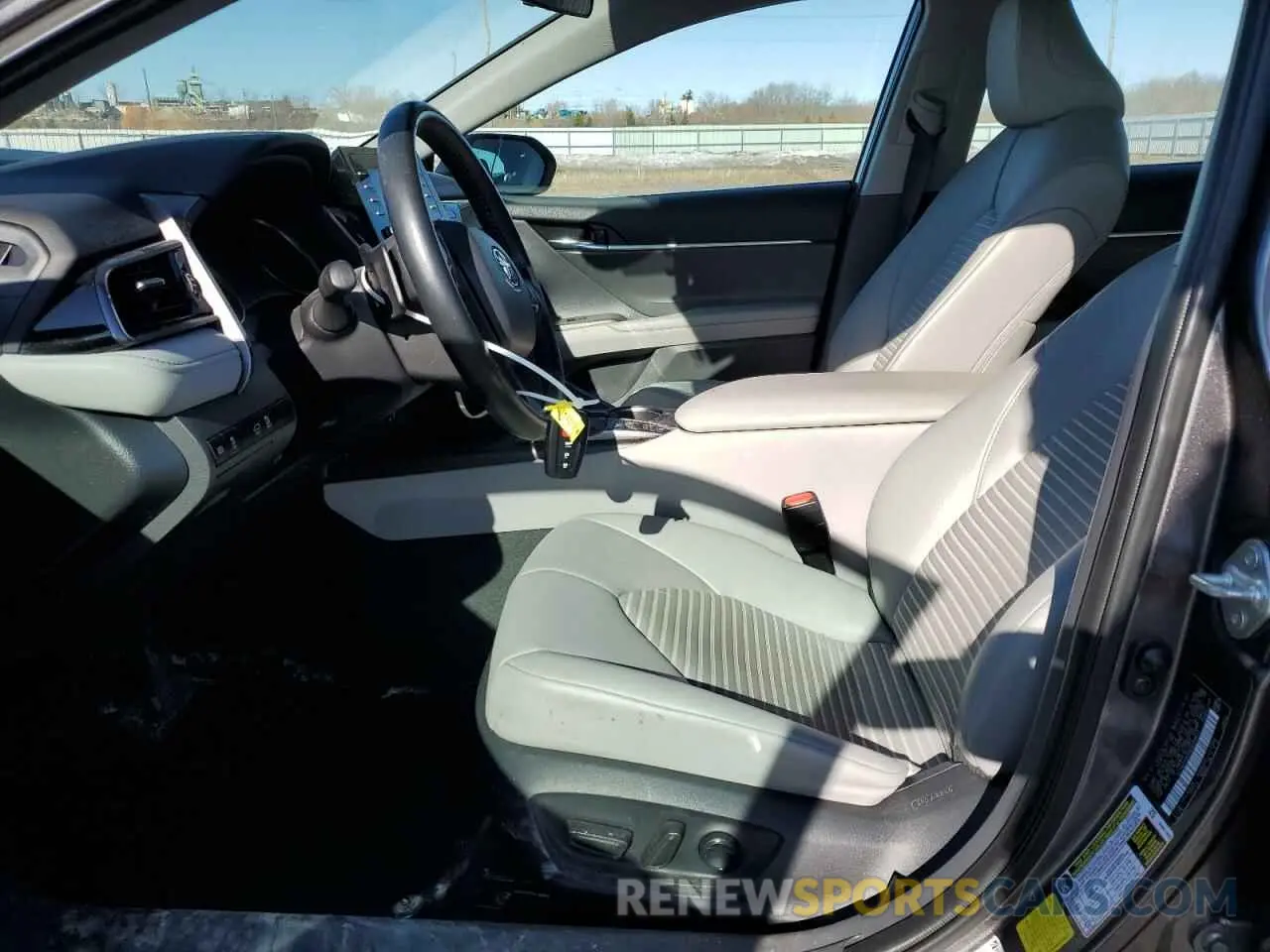 7 fotografías del automóvil dañado 4T1G31AK6NU035617 TOYOTA CAMRY 2022
