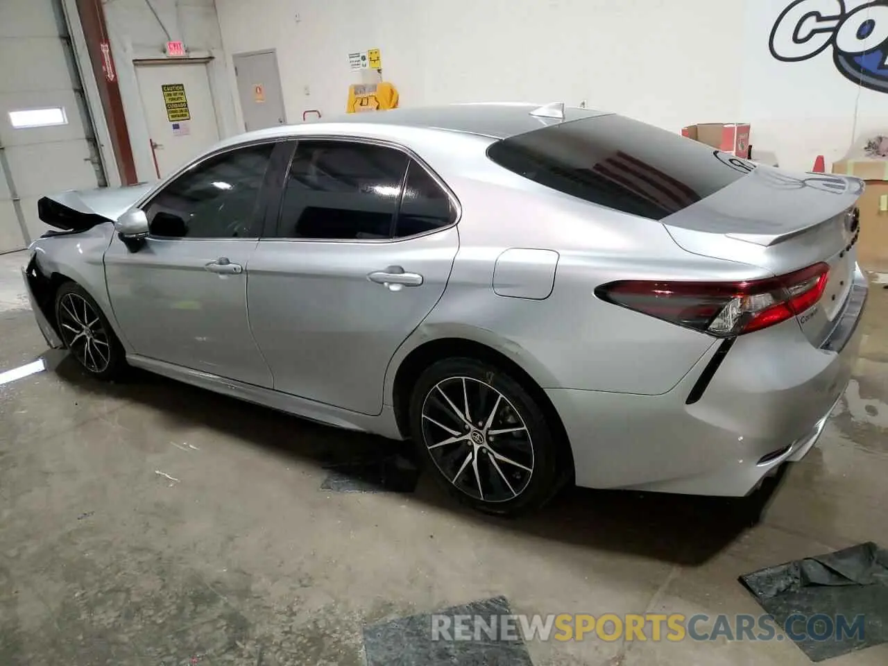 2 fotografías del automóvil dañado 4T1G31AK6NU572665 TOYOTA CAMRY 2022