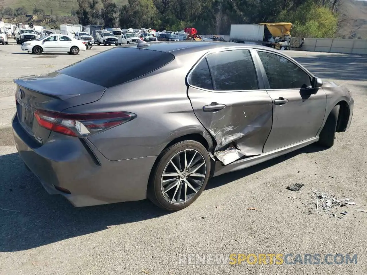 3 fotografías del automóvil dañado 4T1G31AK6NU597680 TOYOTA CAMRY 2022