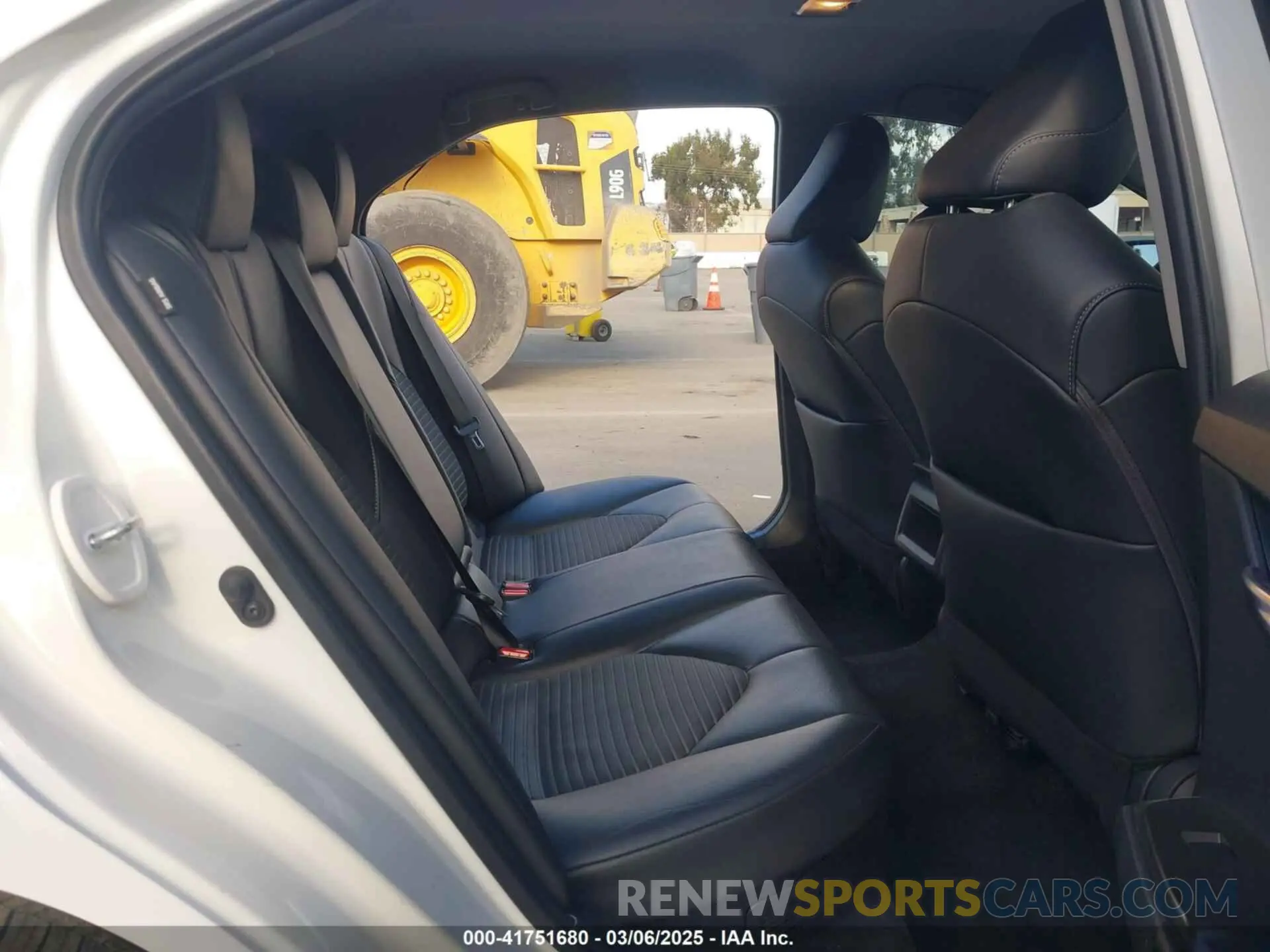 8 fotografías del automóvil dañado 4T1G31AK8NU033240 TOYOTA CAMRY 2022