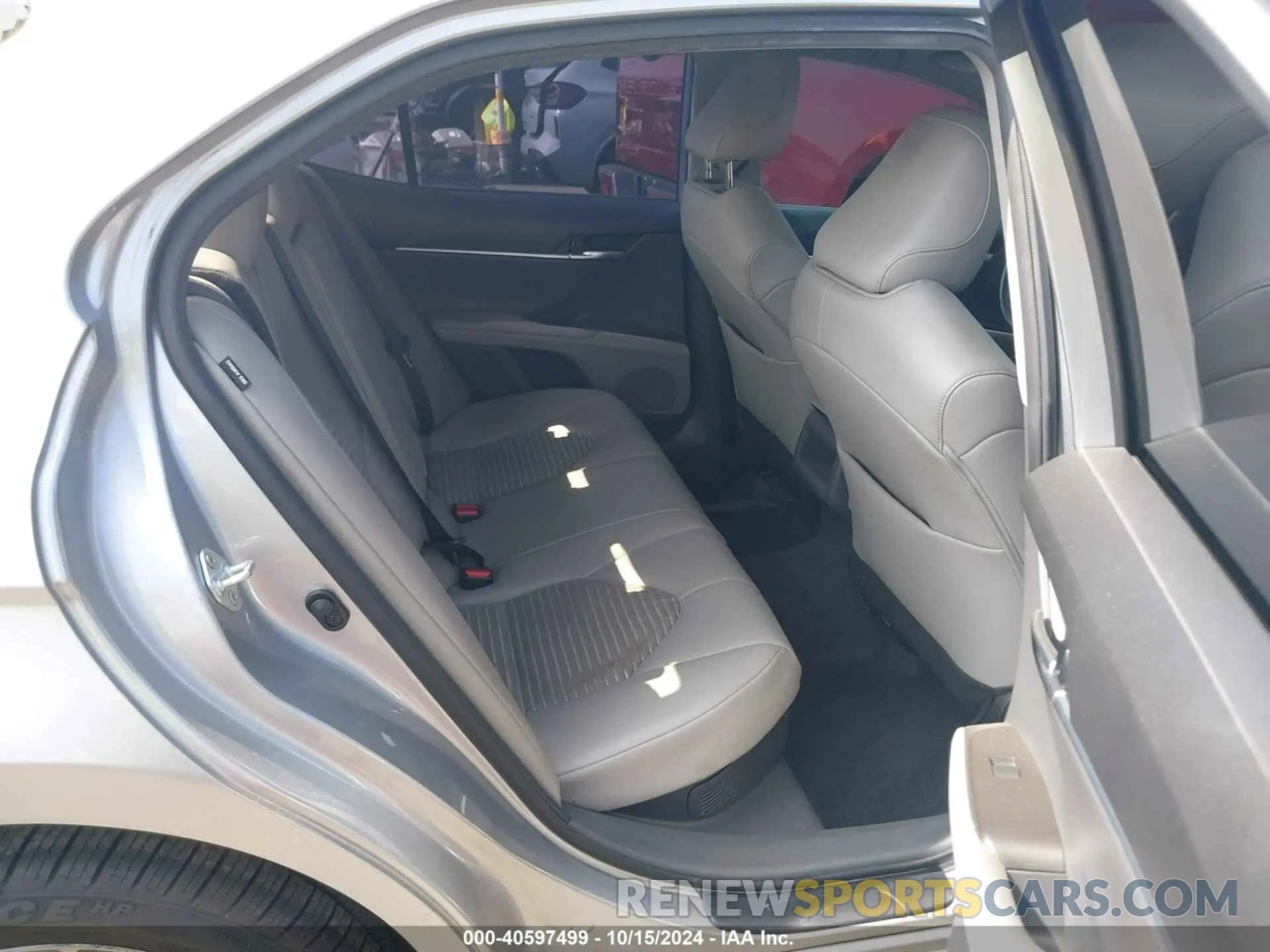 8 fotografías del automóvil dañado 4T1G31AK8NU597941 TOYOTA CAMRY 2022
