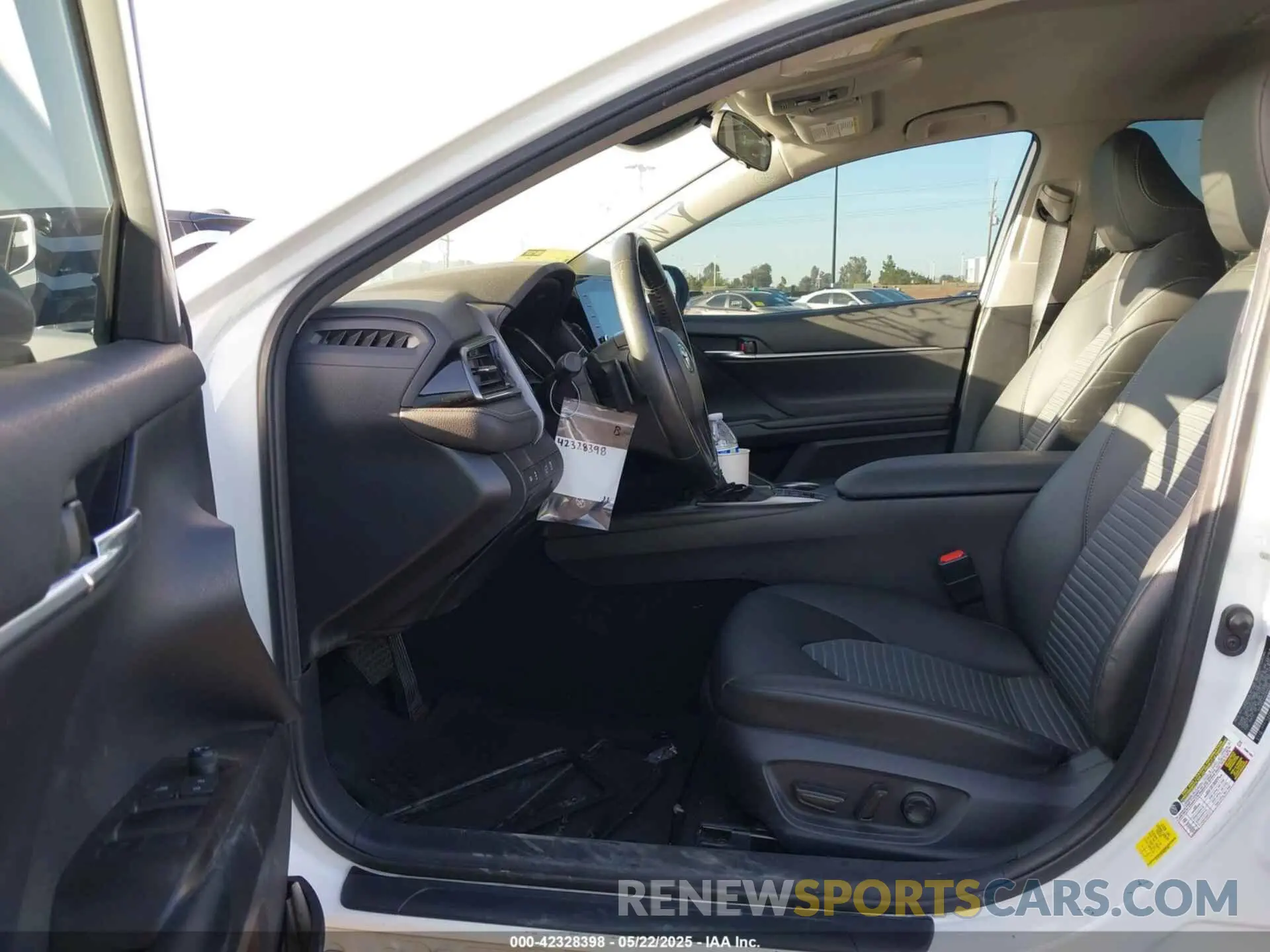 5 fotografías del automóvil dañado 4T1G31AK9NU041993 TOYOTA CAMRY 2022