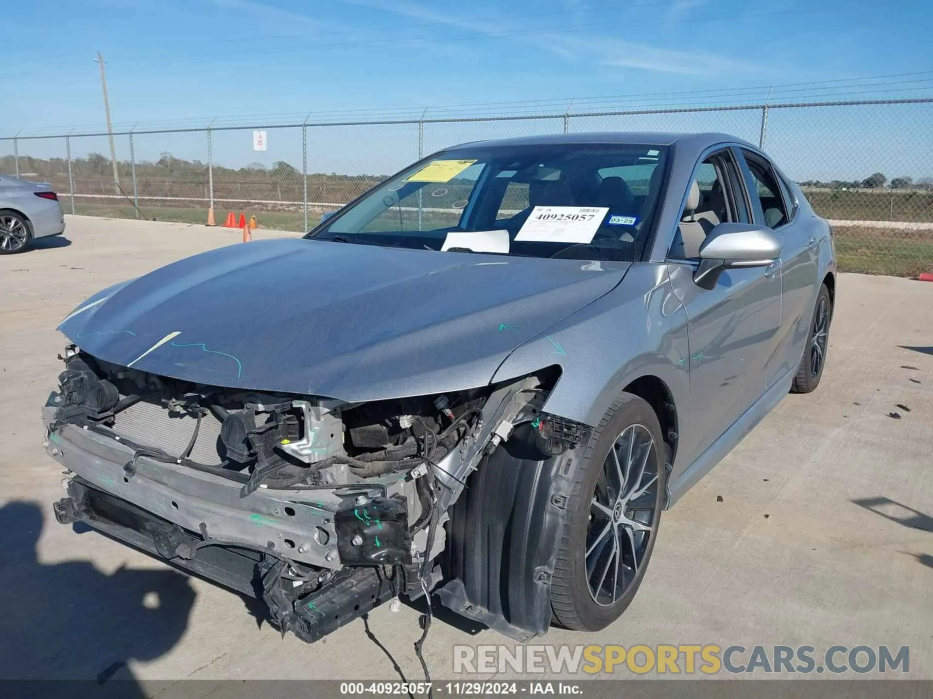 2 fotografías del automóvil dañado 4T1G31AKXNU587007 TOYOTA CAMRY 2022