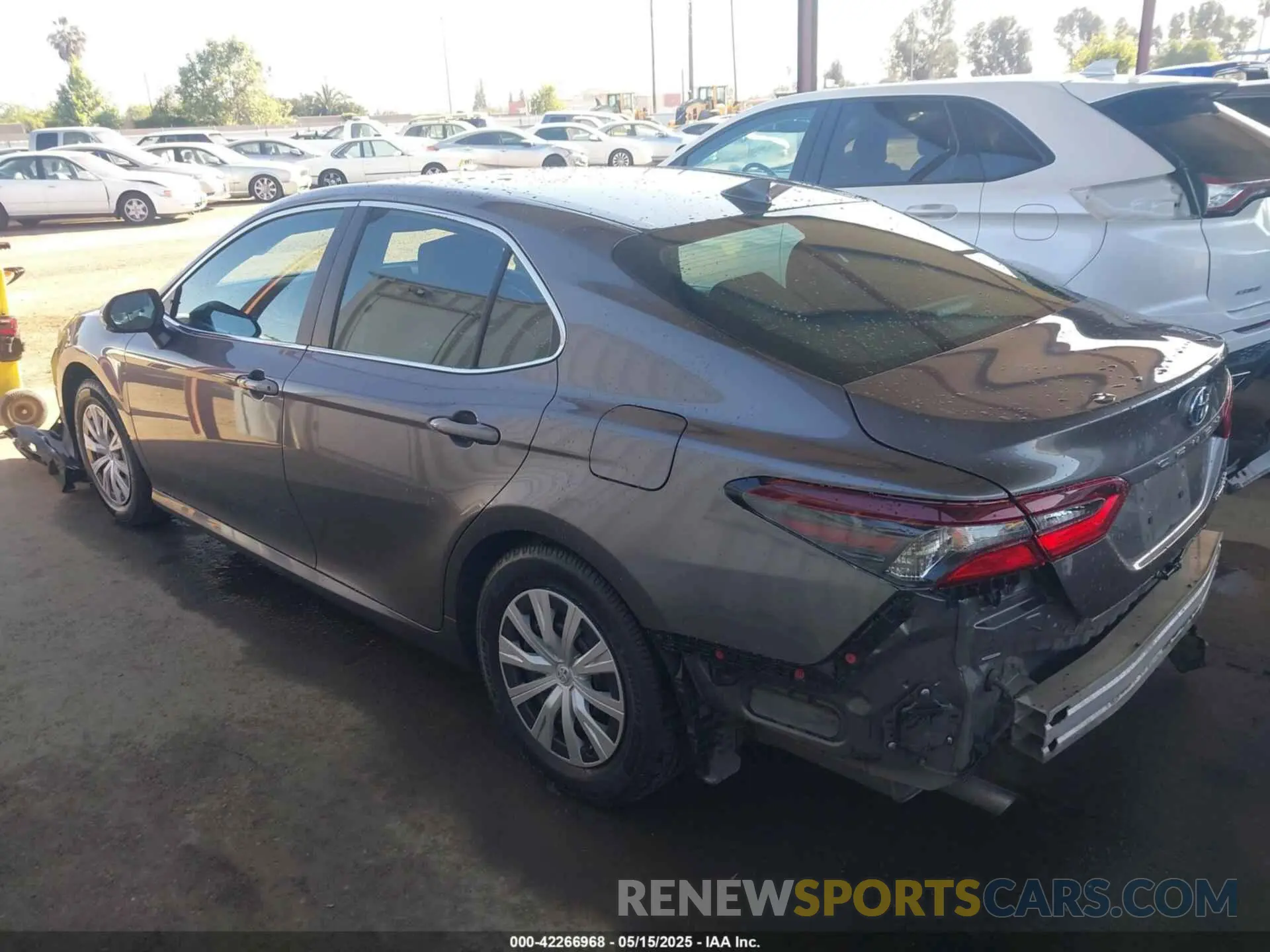 3 fotografías del automóvil dañado 4T1H31AK2NU572683 TOYOTA CAMRY 2022
