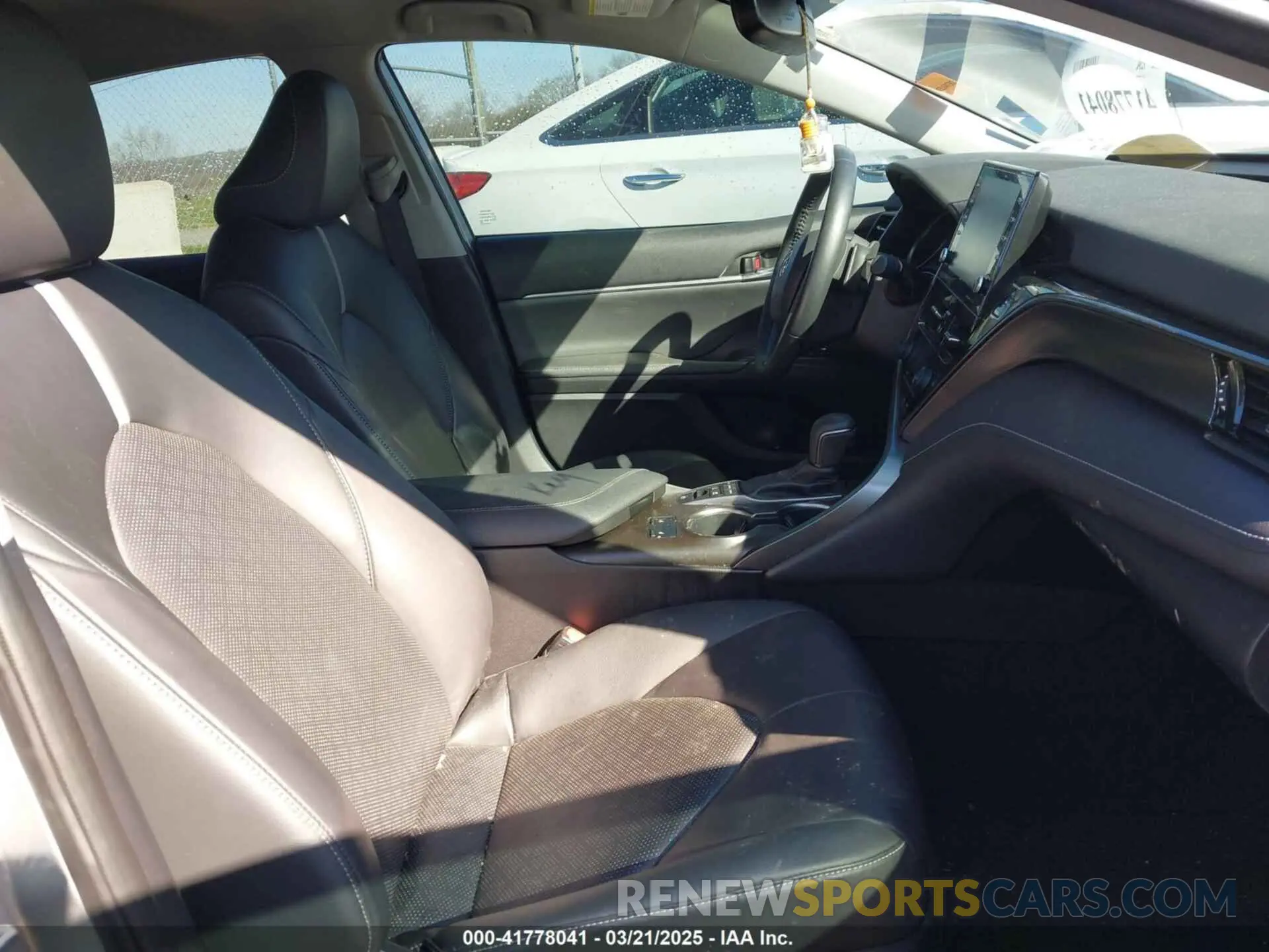 5 fotografías del automóvil dañado 4T1K31AK1NU044171 TOYOTA CAMRY 2022