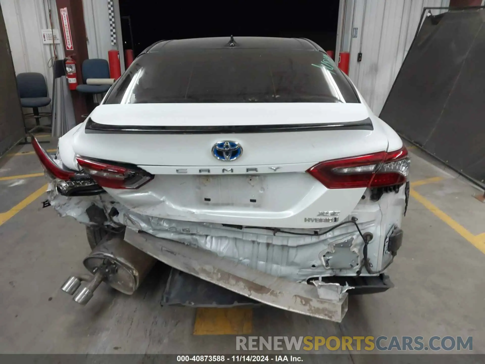 16 fotografías del automóvil dañado 4T1K31AK5NU033643 TOYOTA CAMRY 2022