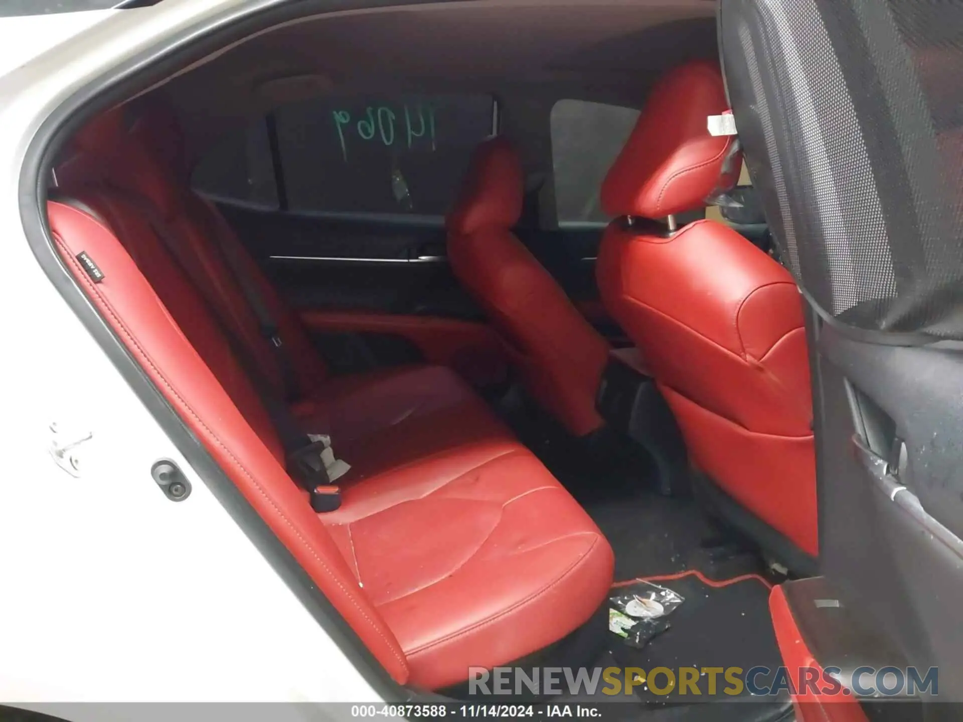 8 fotografías del automóvil dañado 4T1K31AK5NU033643 TOYOTA CAMRY 2022