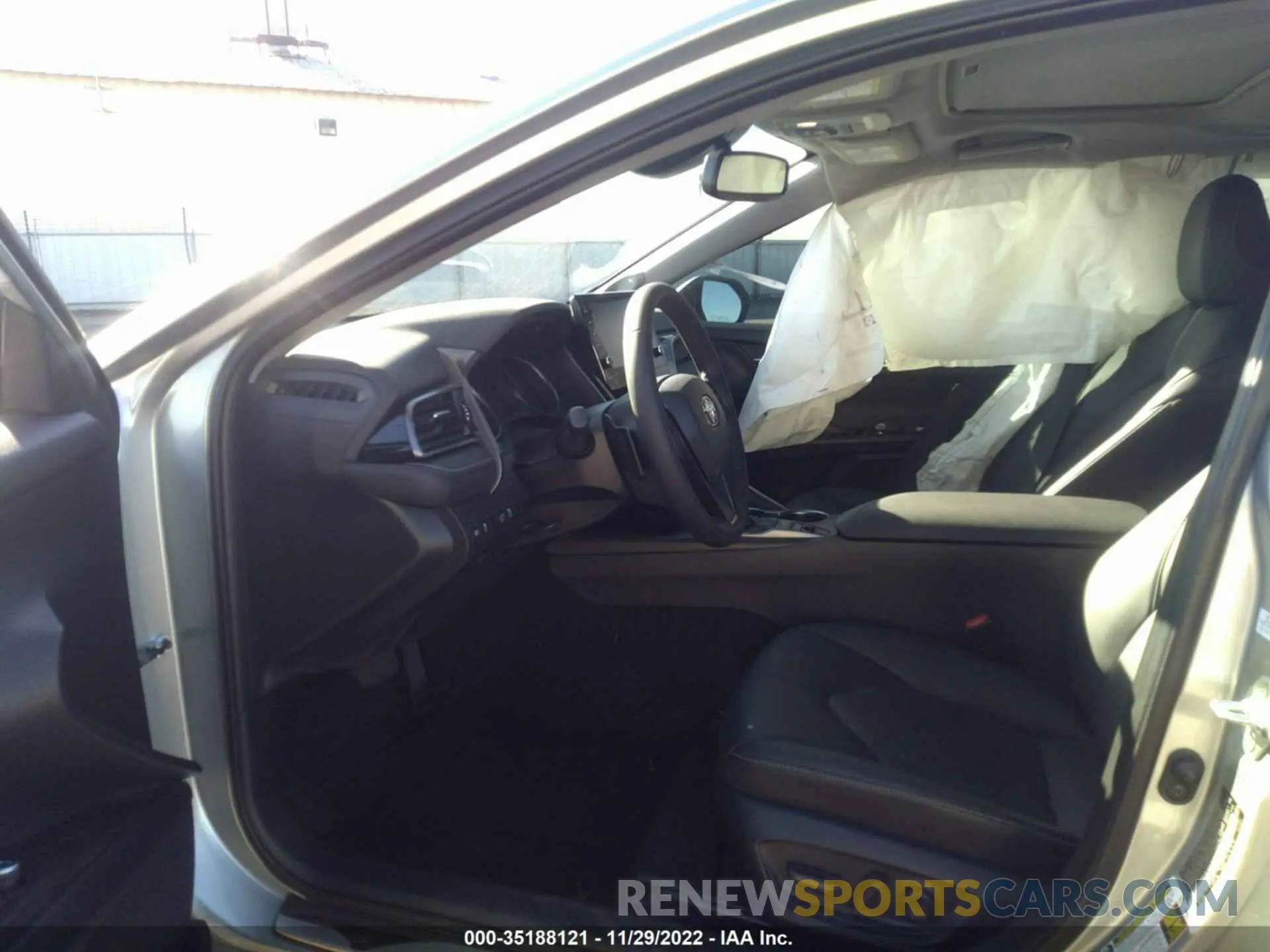 5 fotografías del automóvil dañado 4T1K31AK6NU594756 TOYOTA CAMRY 2022