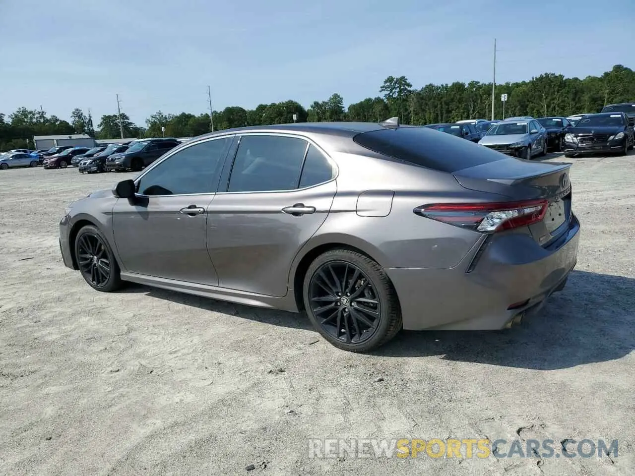 2 fotografías del automóvil dañado 4T1K31AK8NU591017 TOYOTA CAMRY 2022