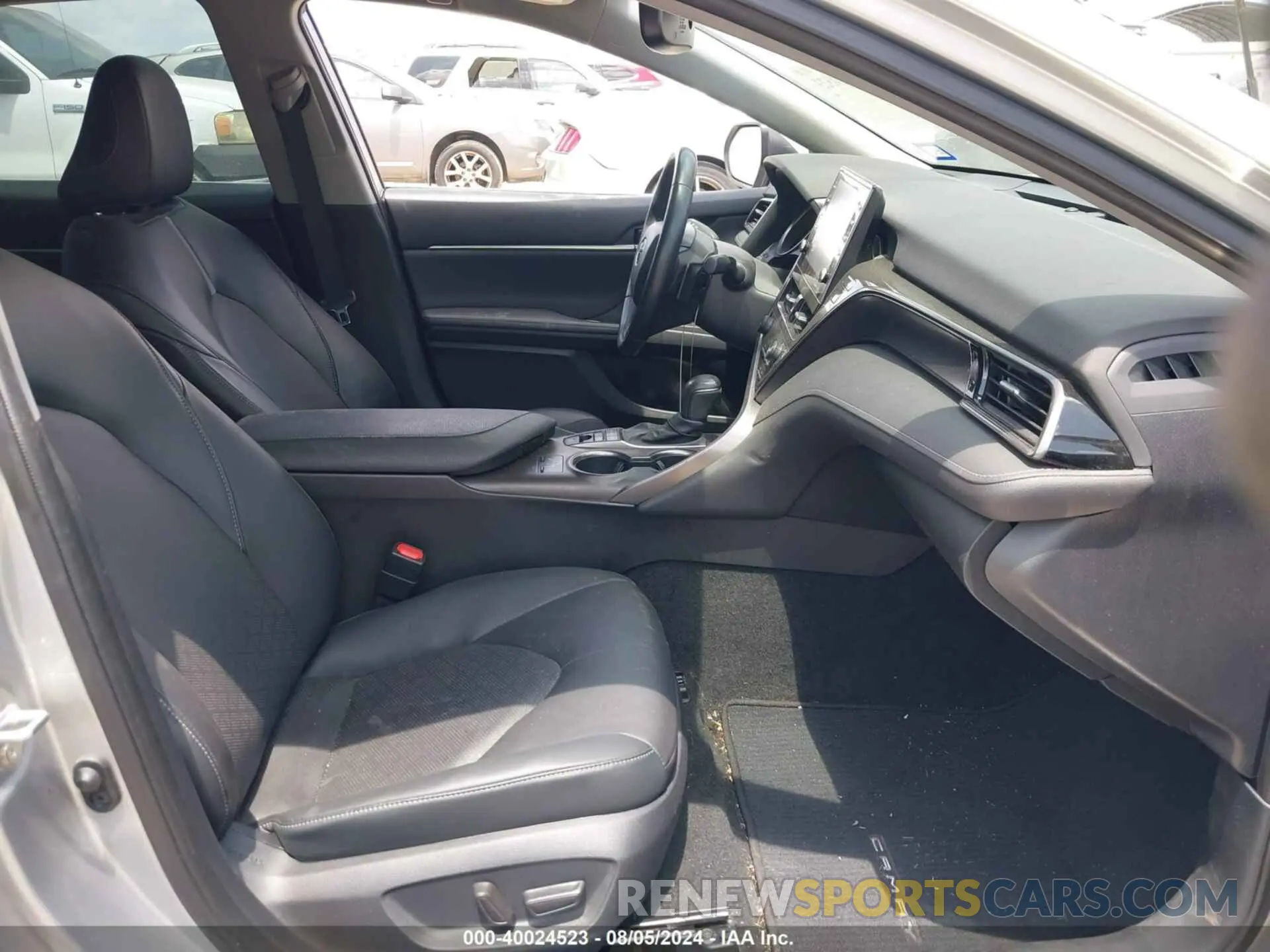 5 fotografías del automóvil dañado 4T1K31AK9NU041650 TOYOTA CAMRY 2022