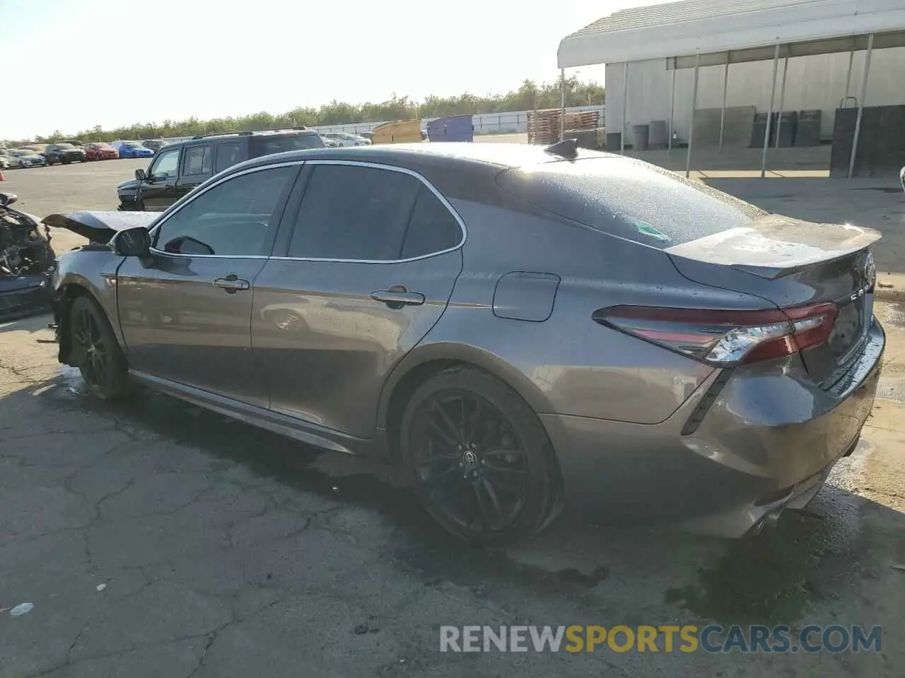 2 fotografías del automóvil dañado 4T1K61AK0NU014151 TOYOTA CAMRY 2022