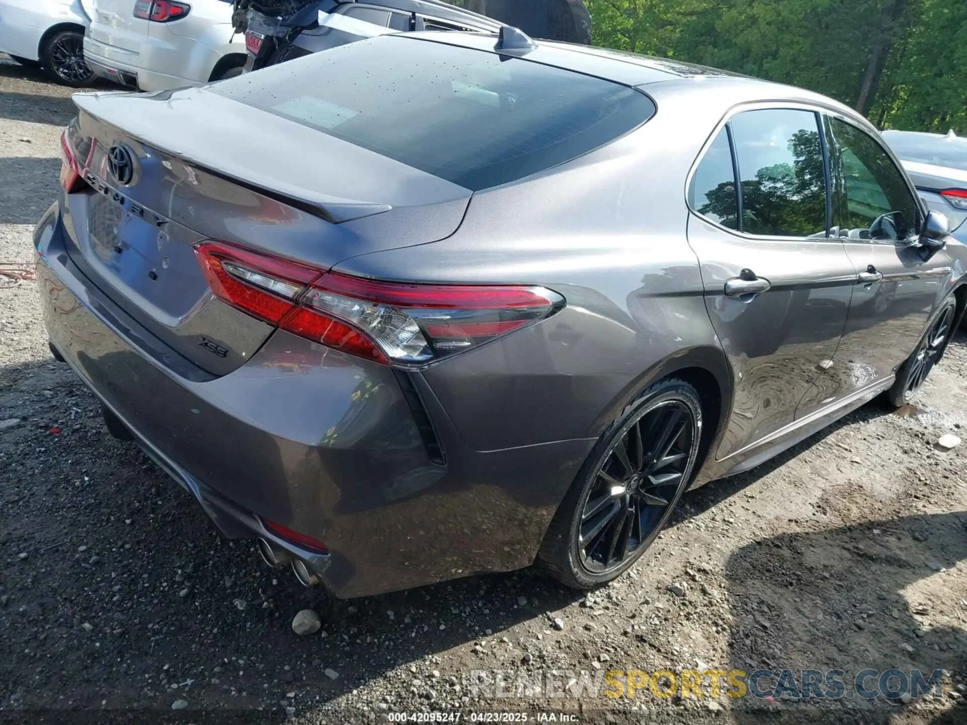 4 fotografías del automóvil dañado 4T1K61AK0NU026400 TOYOTA CAMRY 2022