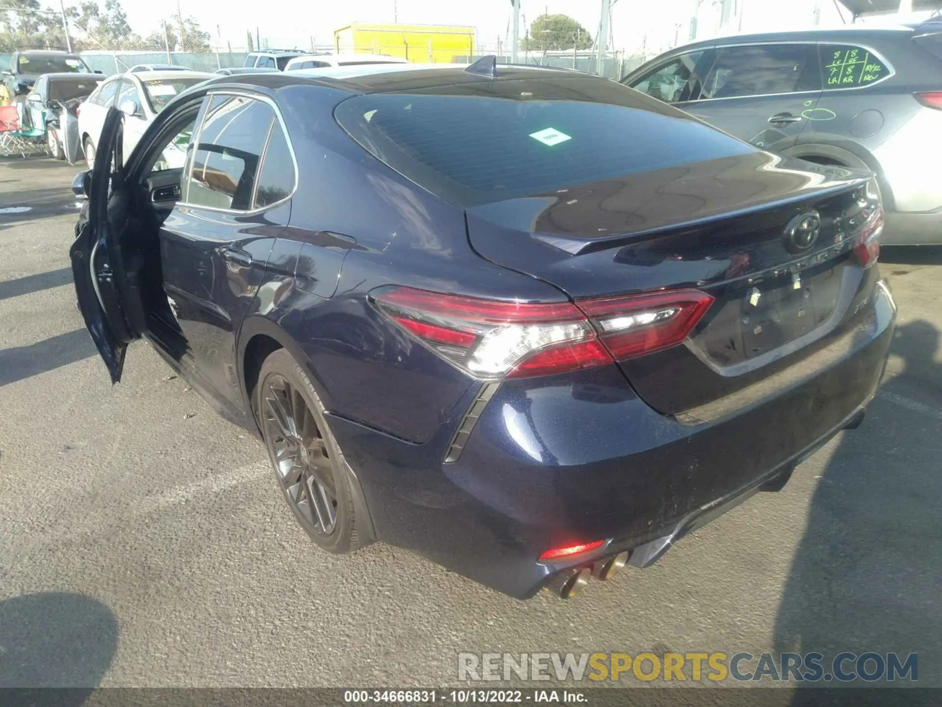 3 fotografías del automóvil dañado 4T1K61AK1NU008214 TOYOTA CAMRY 2022