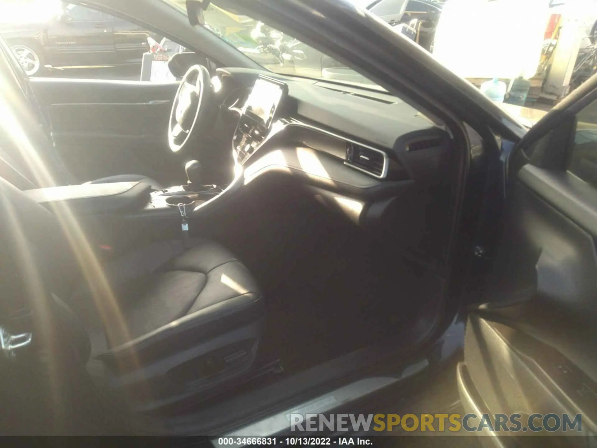 5 fotografías del automóvil dañado 4T1K61AK1NU008214 TOYOTA CAMRY 2022