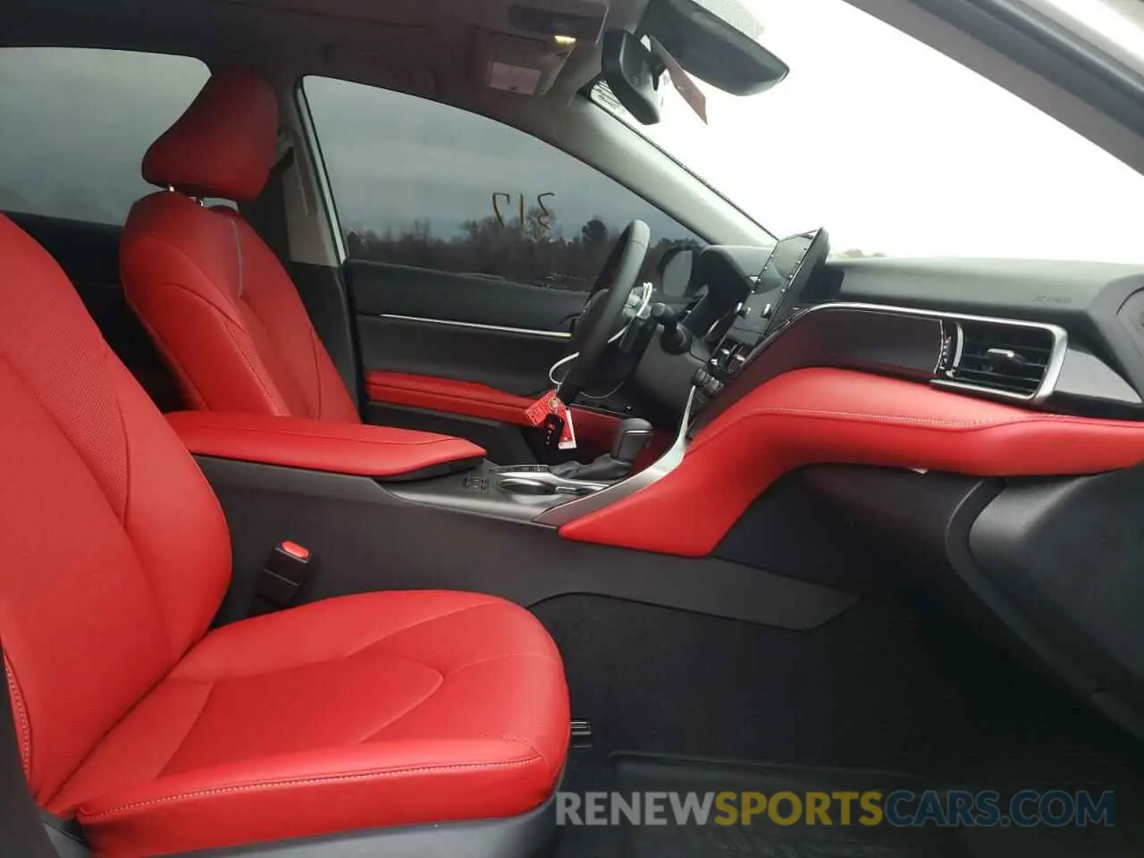 5 fotografías del automóvil dañado 4T1K61AK1NU013297 TOYOTA CAMRY 2022