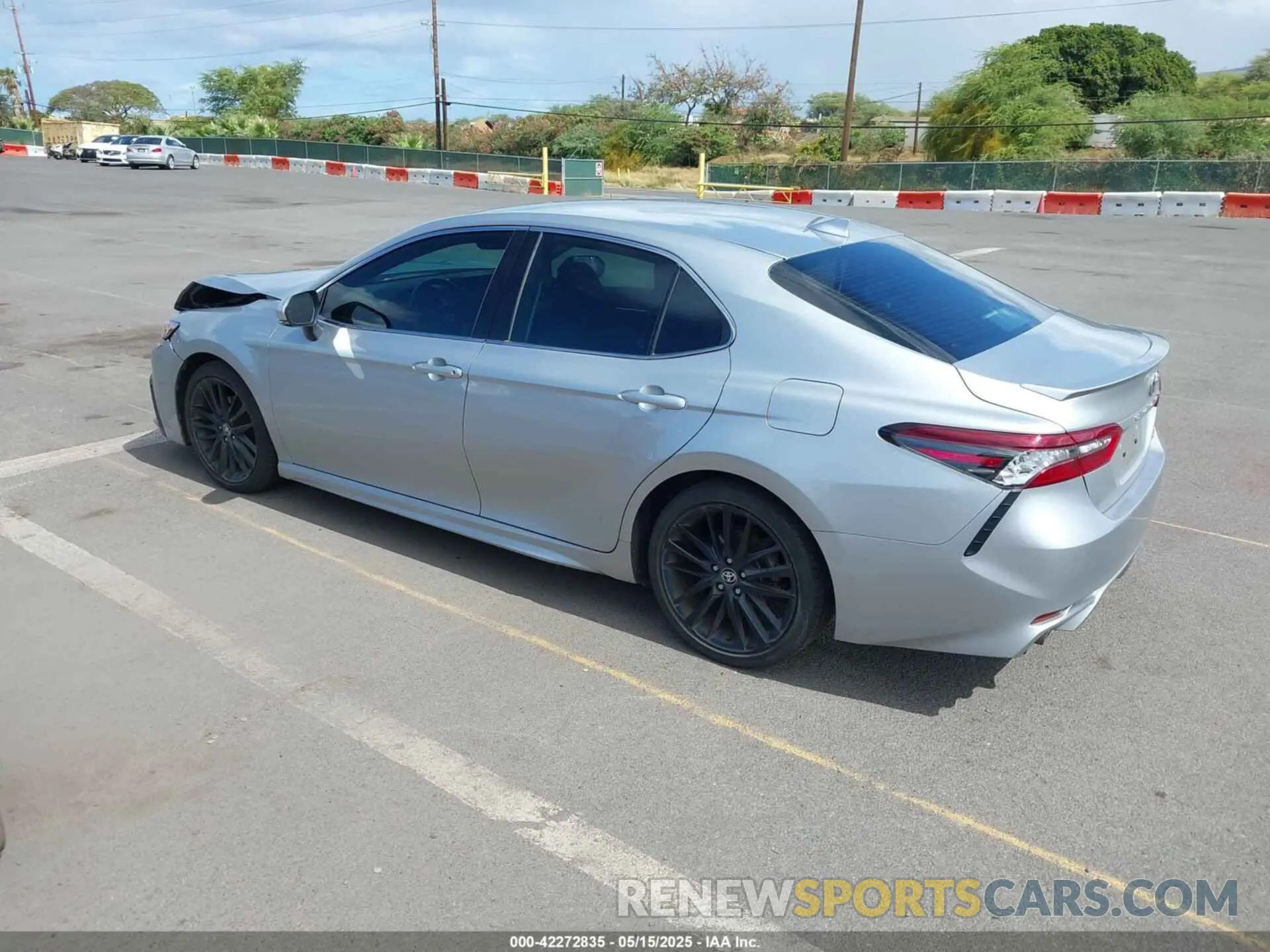 3 fotografías del automóvil dañado 4T1K61AK1NU034649 TOYOTA CAMRY 2022