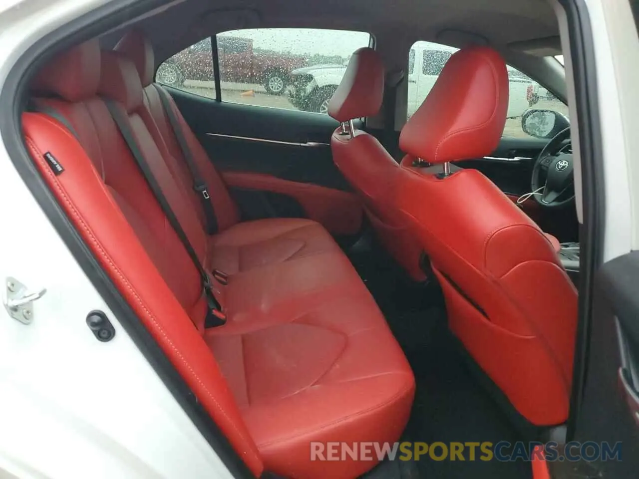 10 fotografías del automóvil dañado 4T1K61AK1NU617495 TOYOTA CAMRY 2022