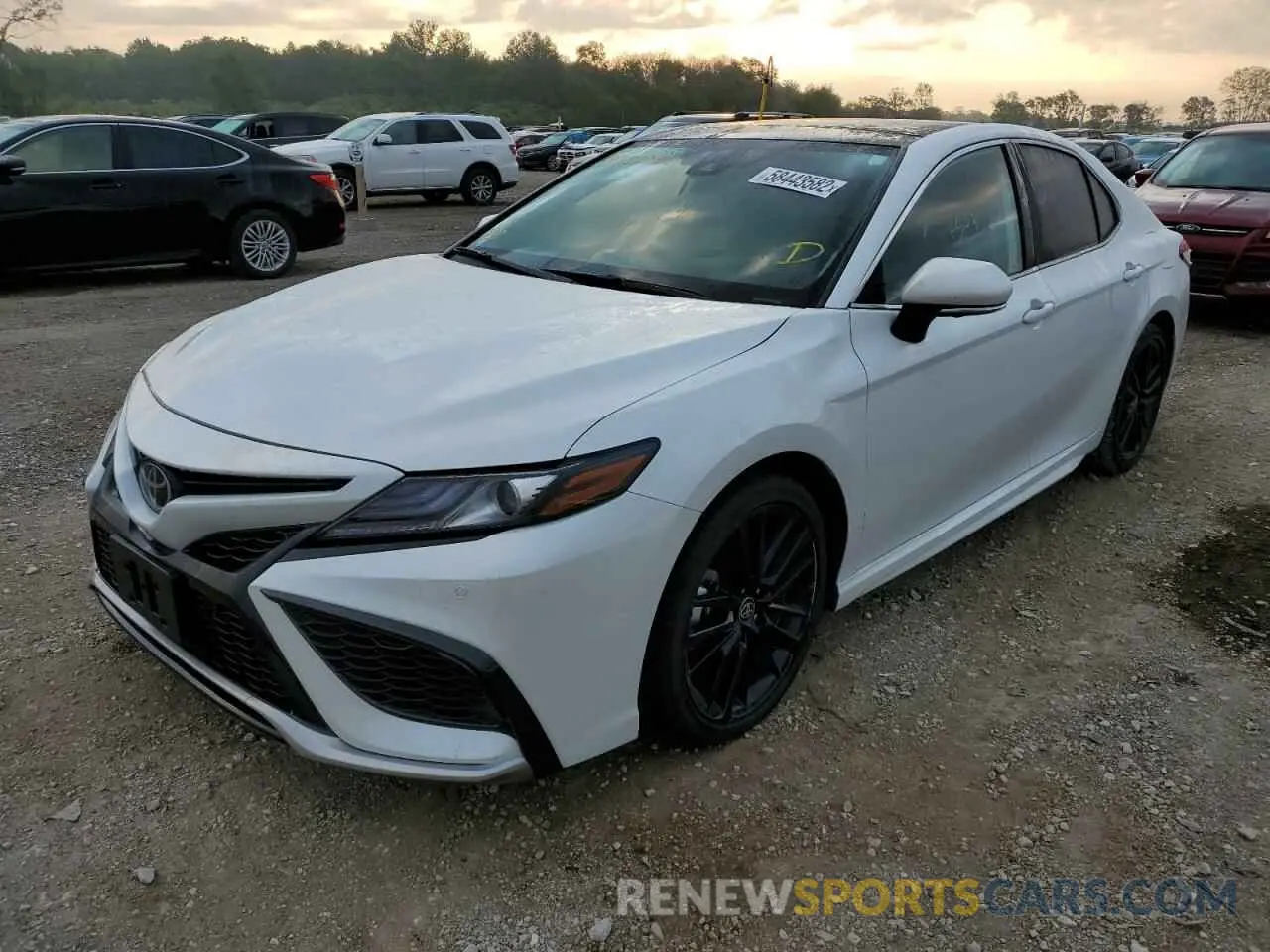 2 fotografías del automóvil dañado 4T1K61AK1NU700134 TOYOTA CAMRY 2022