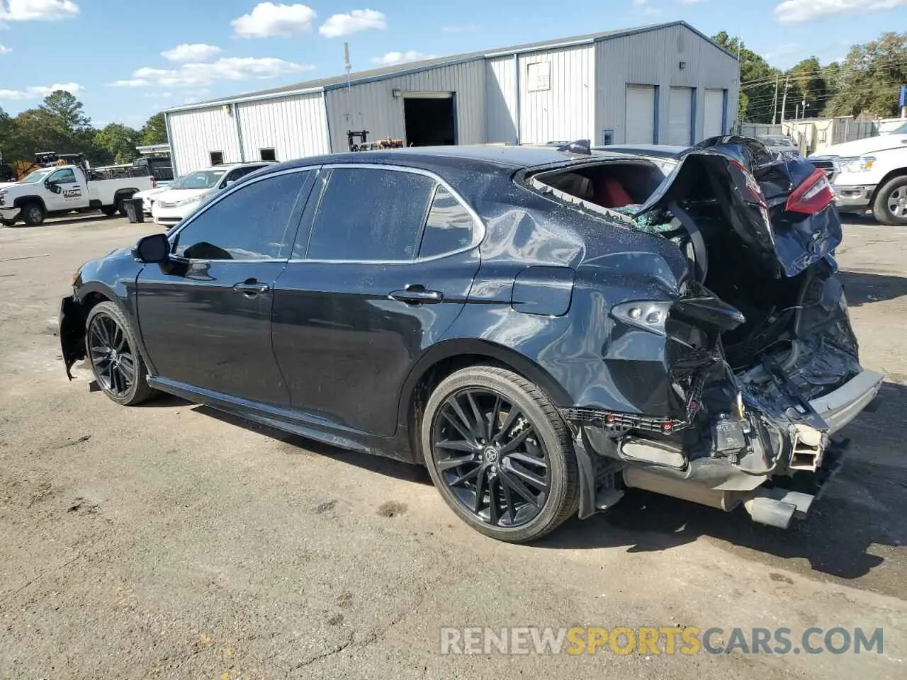 2 fotografías del automóvil dañado 4T1K61AK1NU717631 TOYOTA CAMRY 2022