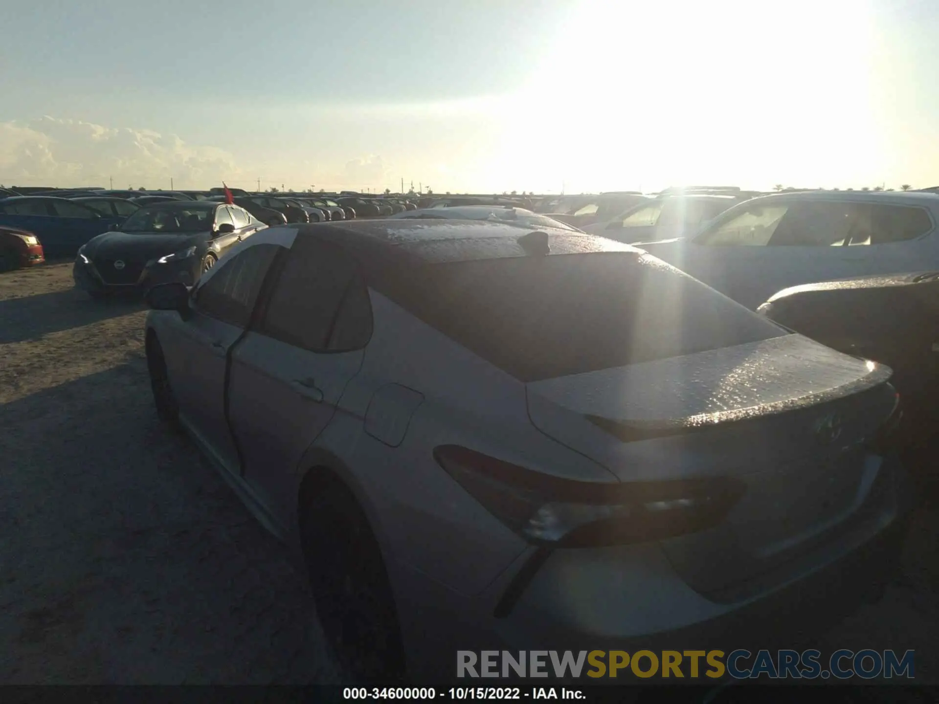3 fotografías del automóvil dañado 4T1K61AK2NU001417 TOYOTA CAMRY 2022