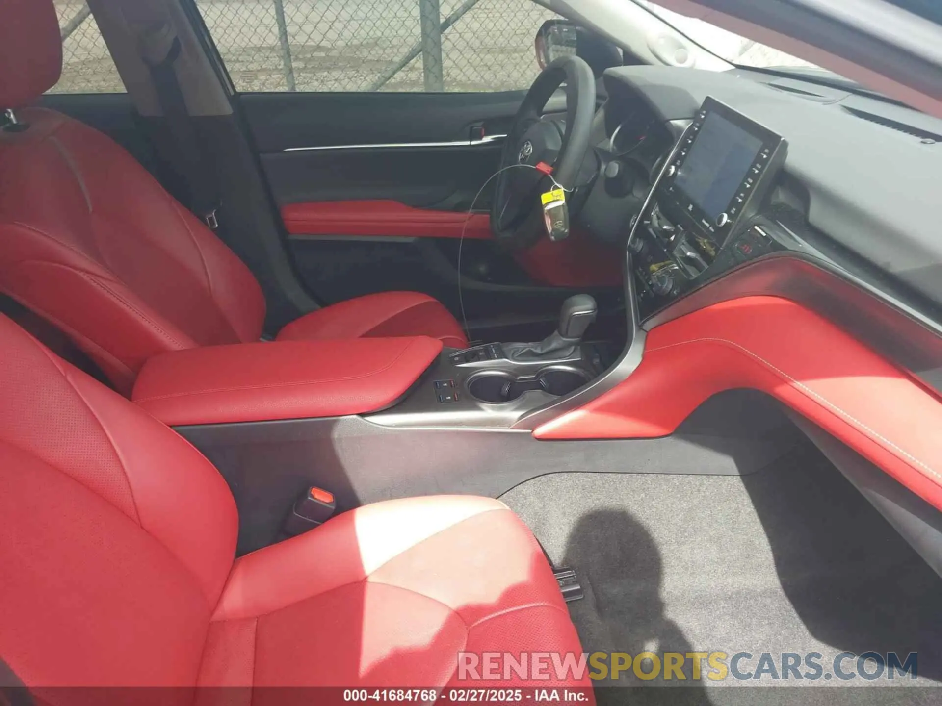 5 fotografías del automóvil dañado 4T1K61AK2NU023496 TOYOTA CAMRY 2022
