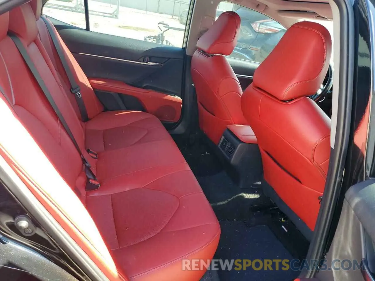 10 fotografías del automóvil dañado 4T1K61AK2NU025846 TOYOTA CAMRY 2022