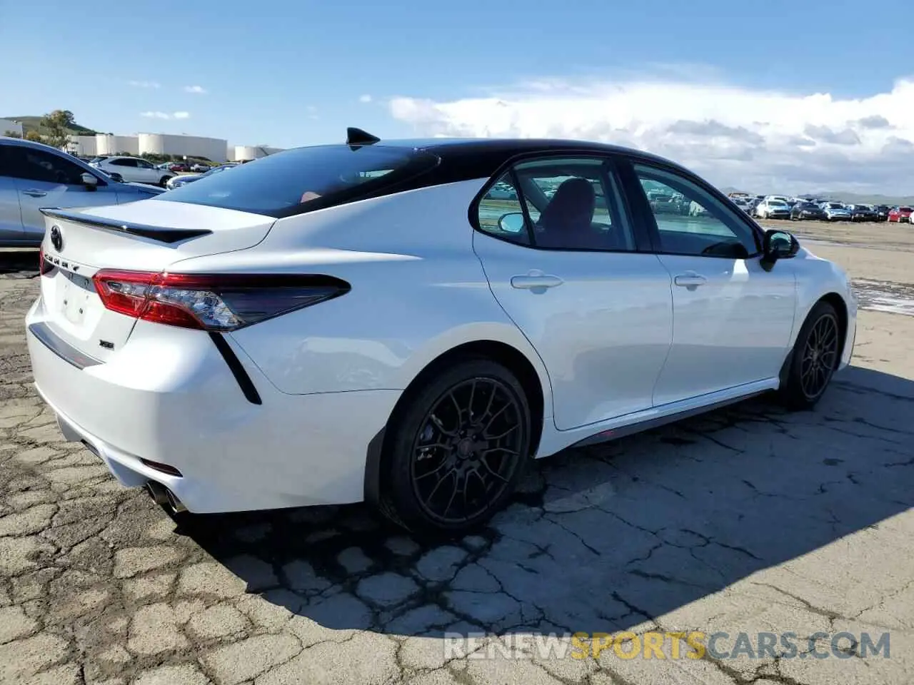 3 fotografías del automóvil dañado 4T1K61AK2NU073704 TOYOTA CAMRY 2022