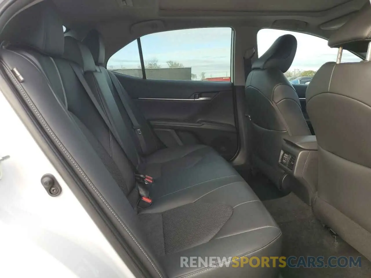 10 fotografías del automóvil dañado 4T1K61AK2NU708274 TOYOTA CAMRY 2022