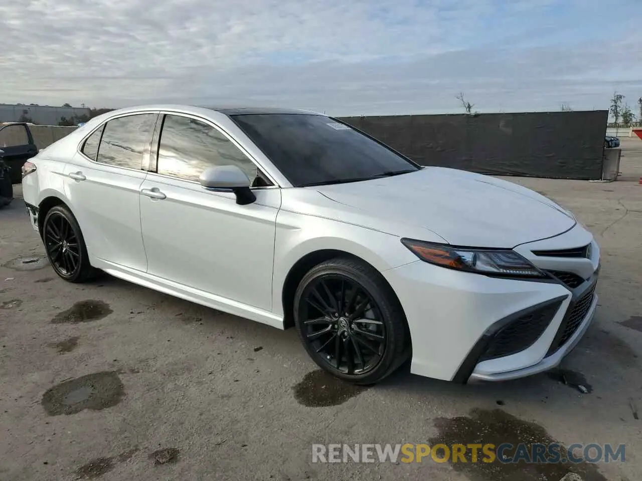 4 fotografías del automóvil dañado 4T1K61AK2NU708274 TOYOTA CAMRY 2022