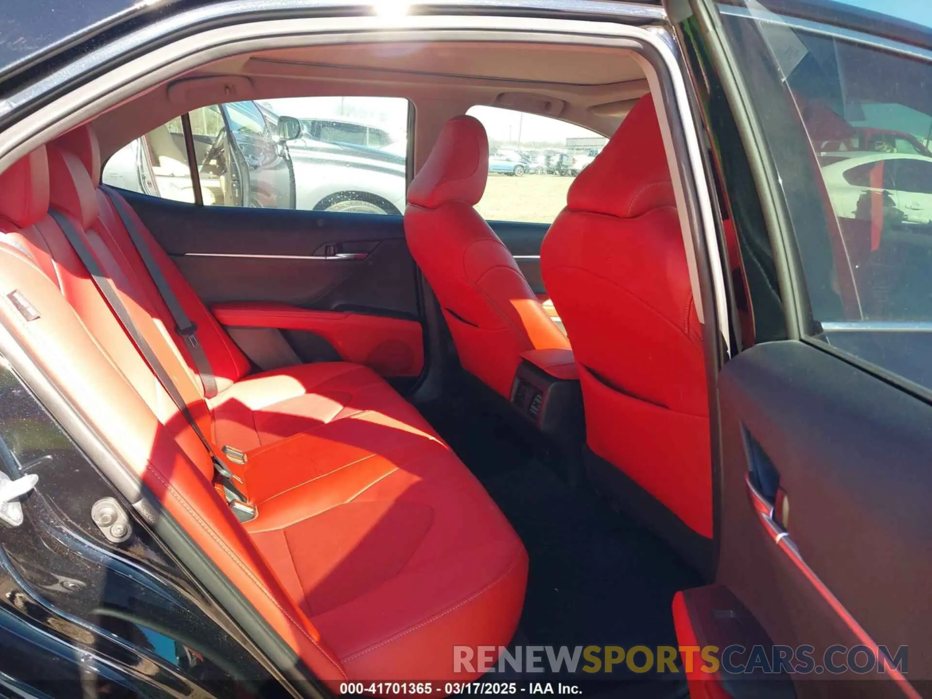 8 fotografías del automóvil dañado 4T1K61AK2NU717587 TOYOTA CAMRY 2022