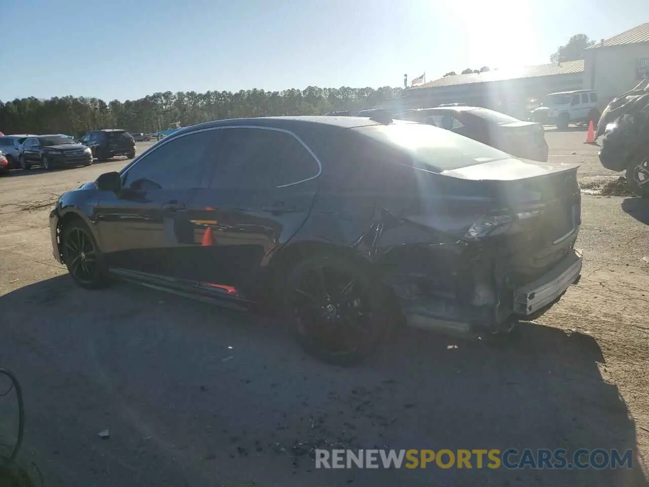 2 fotografías del automóvil dañado 4T1K61AK3NU017514 TOYOTA CAMRY 2022