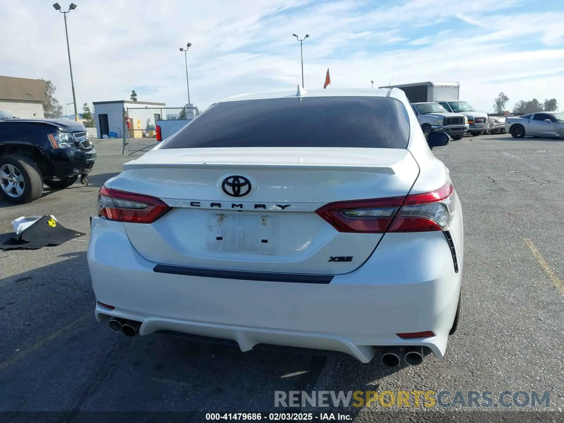 16 fotografías del automóvil dañado 4T1K61AK4NU005579 TOYOTA CAMRY 2022