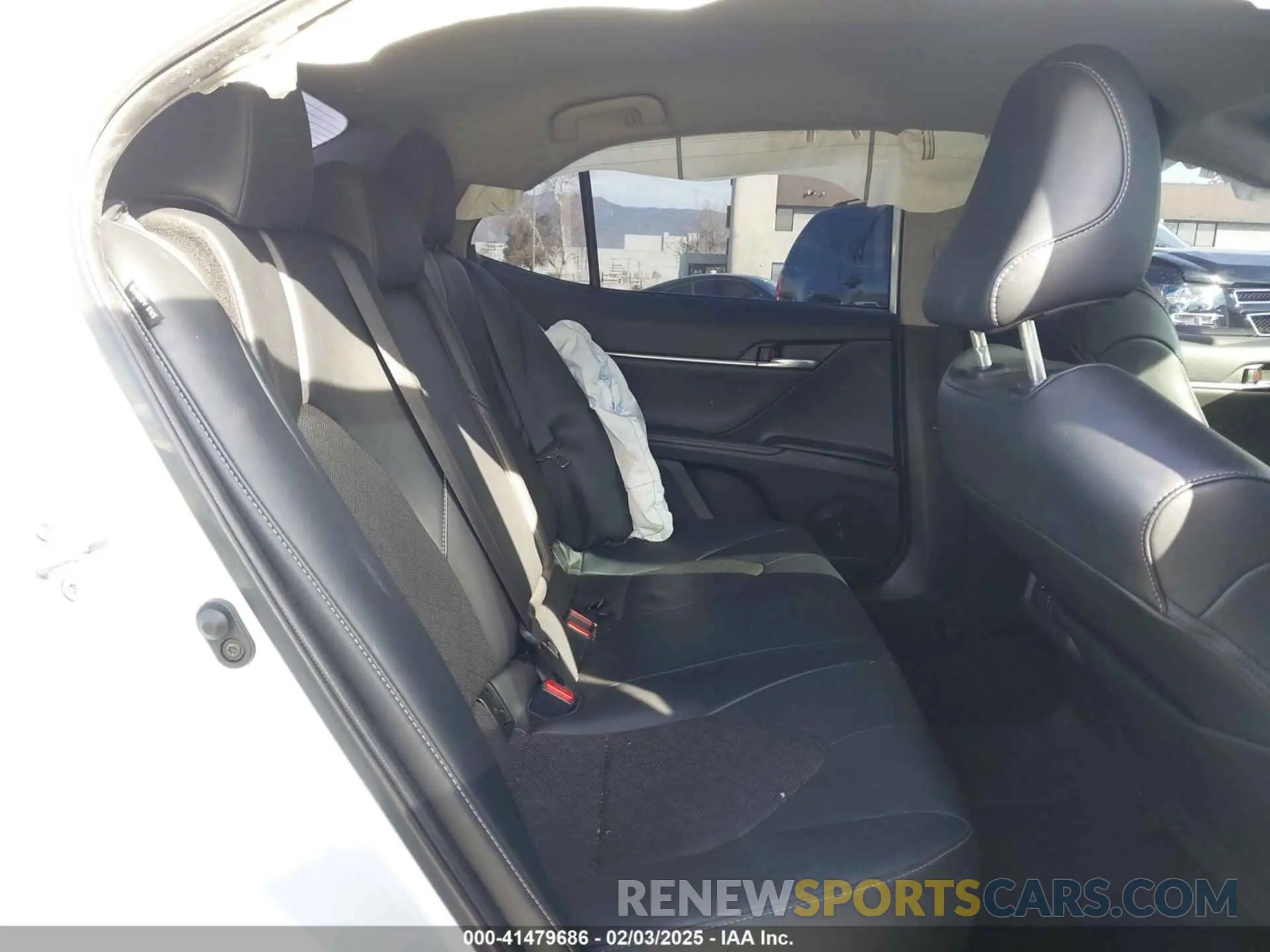 8 fotografías del automóvil dañado 4T1K61AK4NU005579 TOYOTA CAMRY 2022