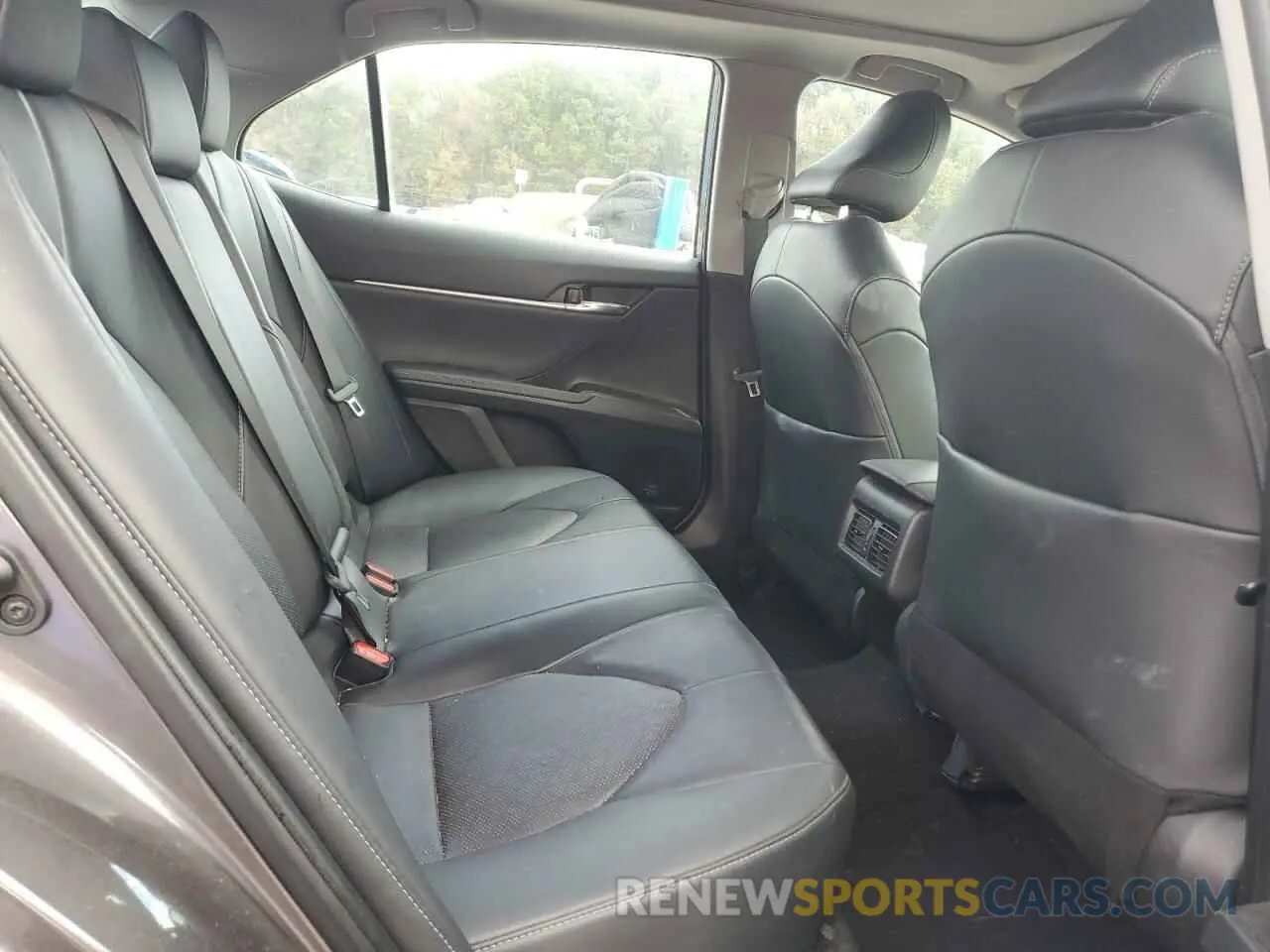 10 fotografías del automóvil dañado 4T1K61AK4NU033897 TOYOTA CAMRY 2022
