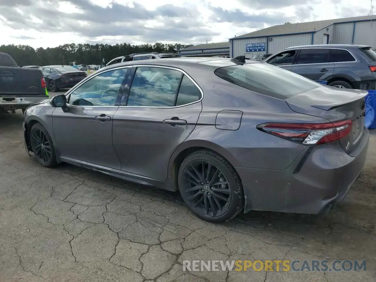 2 fotografías del automóvil dañado 4T1K61AK4NU033897 TOYOTA CAMRY 2022