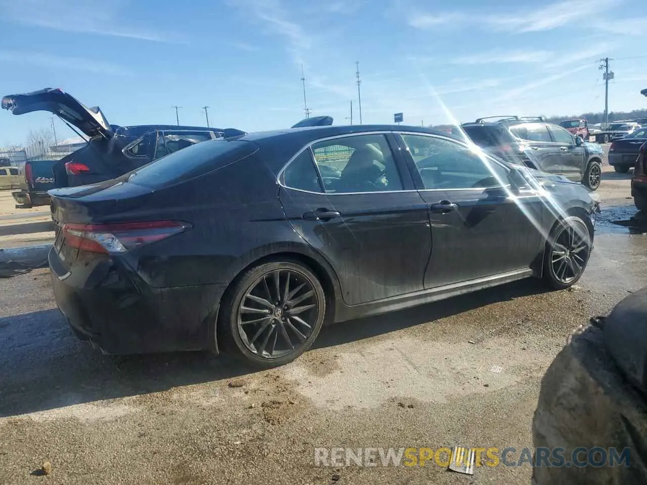 3 fotografías del automóvil dañado 4T1K61AK5NU075947 TOYOTA CAMRY 2022
