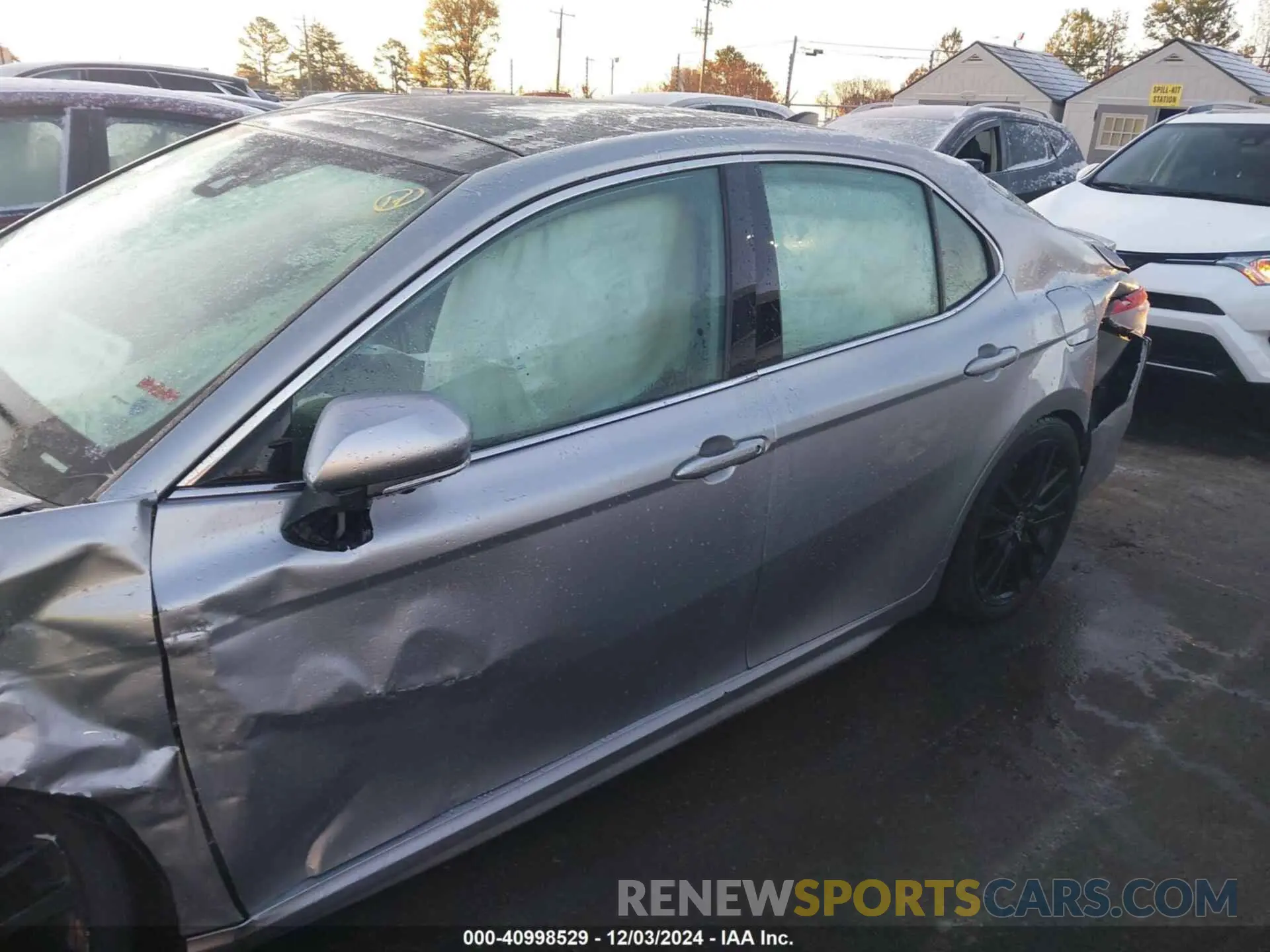 17 fotografías del automóvil dañado 4T1K61AK6NU004773 TOYOTA CAMRY 2022