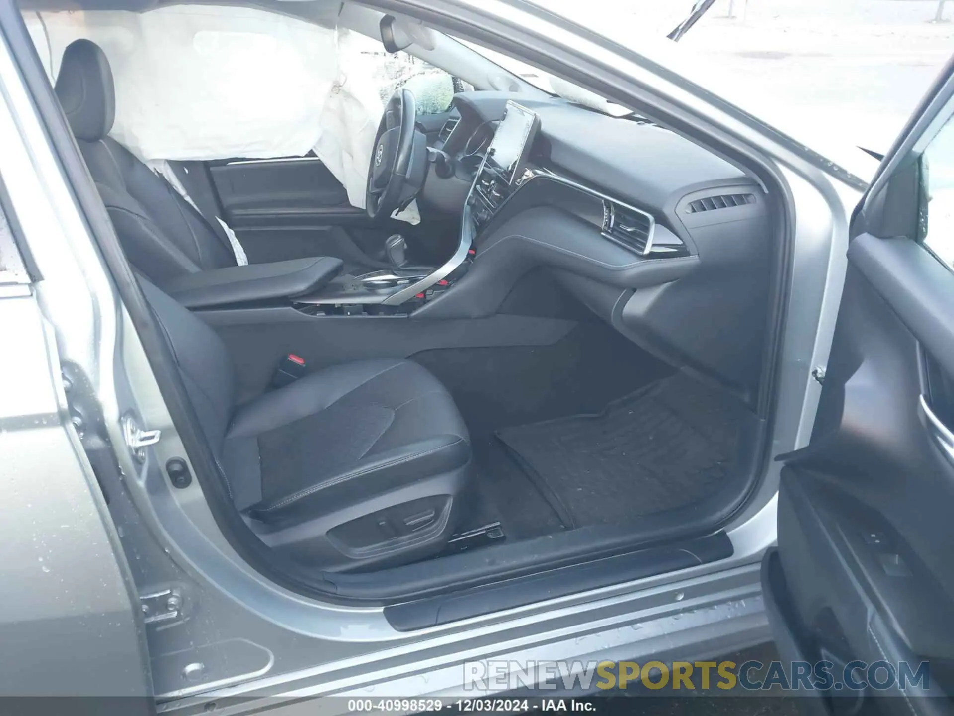 5 fotografías del automóvil dañado 4T1K61AK6NU004773 TOYOTA CAMRY 2022