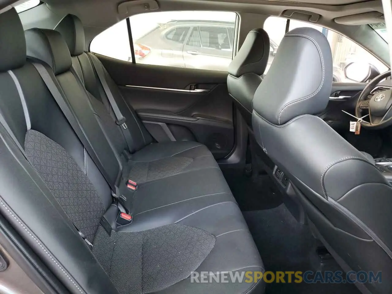 10 fotografías del automóvil dañado 4T1K61AK6NU023596 TOYOTA CAMRY 2022