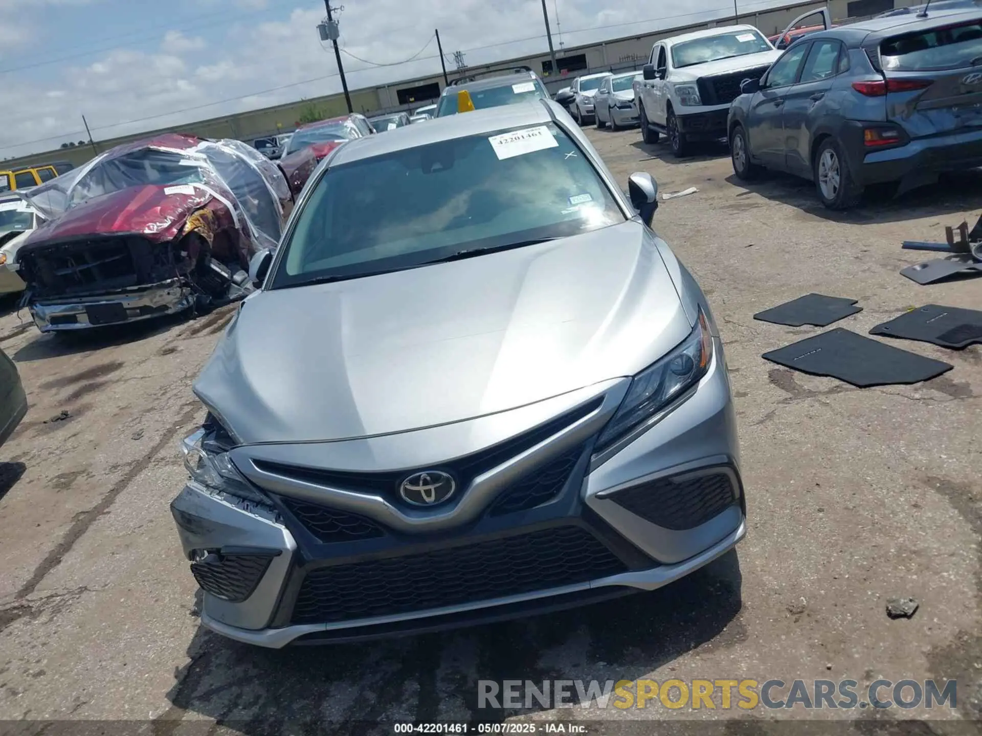 12 fotografías del automóvil dañado 4T1K61AK7NU004149 TOYOTA CAMRY 2022