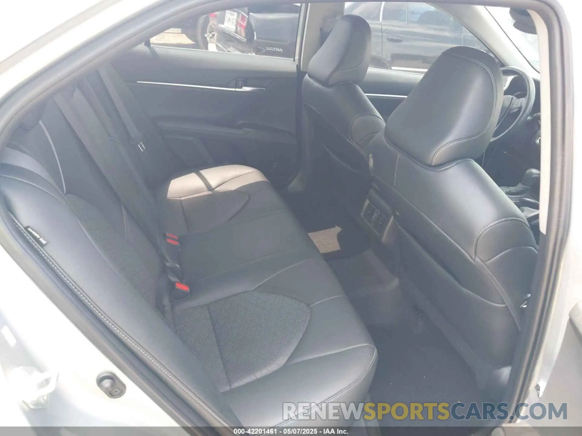 8 fotografías del automóvil dañado 4T1K61AK7NU004149 TOYOTA CAMRY 2022