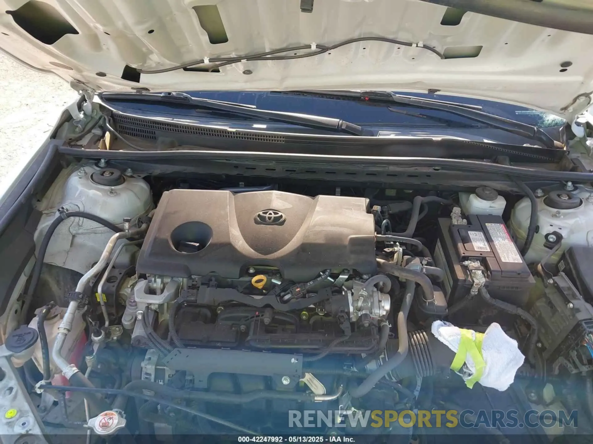 10 fotografías del automóvil dañado 4T1K61AK7NU005351 TOYOTA CAMRY 2022