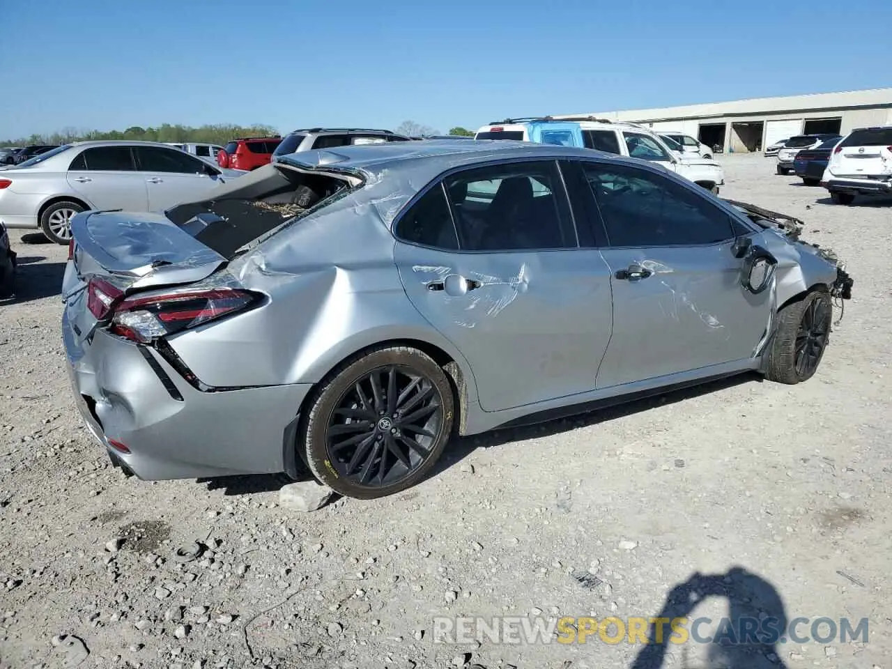 3 fotografías del automóvil dañado 4T1K61AK7NU005785 TOYOTA CAMRY 2022