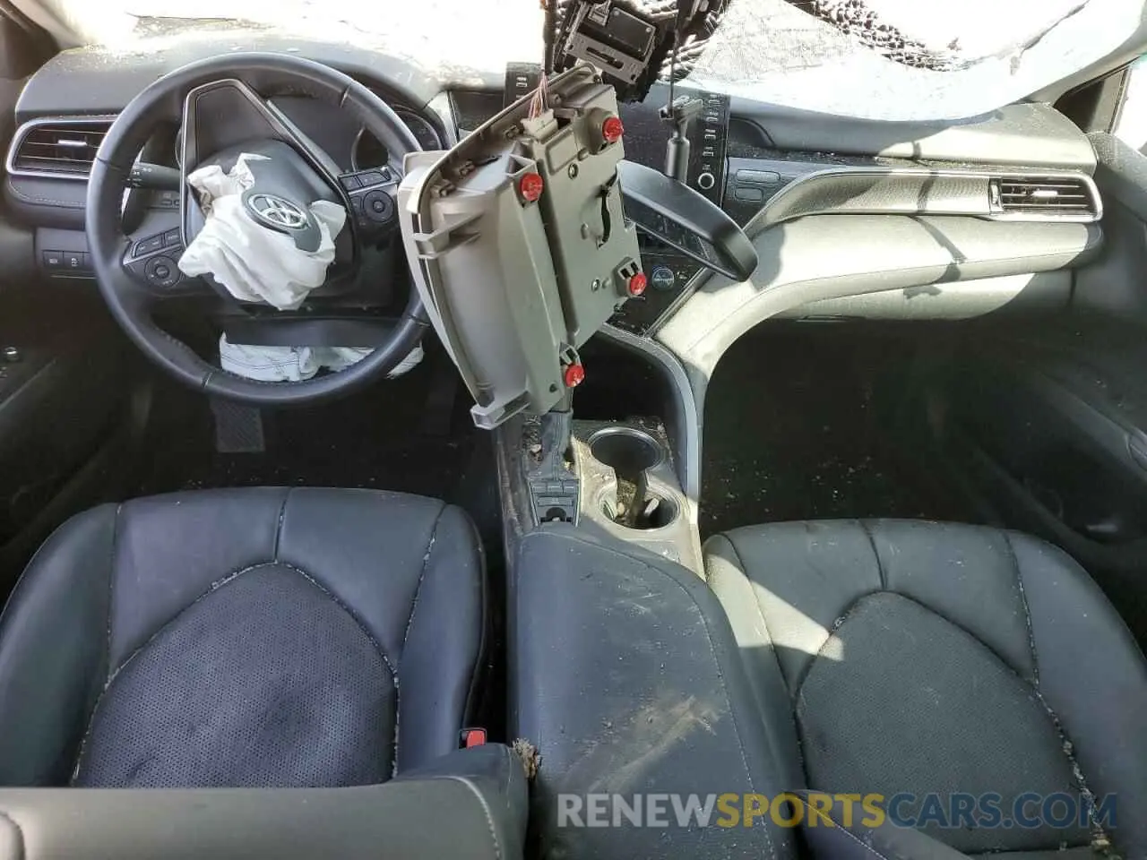 8 fotografías del automóvil dañado 4T1K61AK7NU005785 TOYOTA CAMRY 2022
