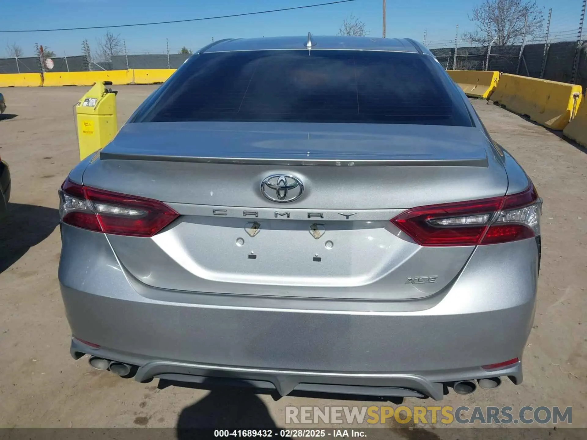 15 fotografías del automóvil dañado 4T1K61AK7NU018472 TOYOTA CAMRY 2022