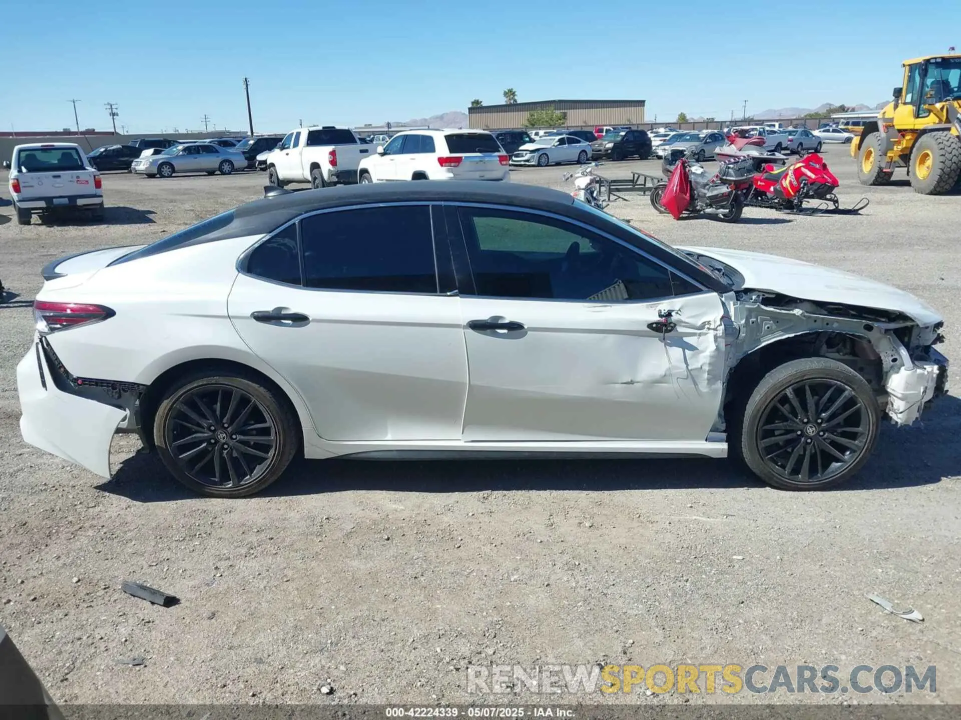 14 fotografías del automóvil dañado 4T1K61AK8NU005679 TOYOTA CAMRY 2022