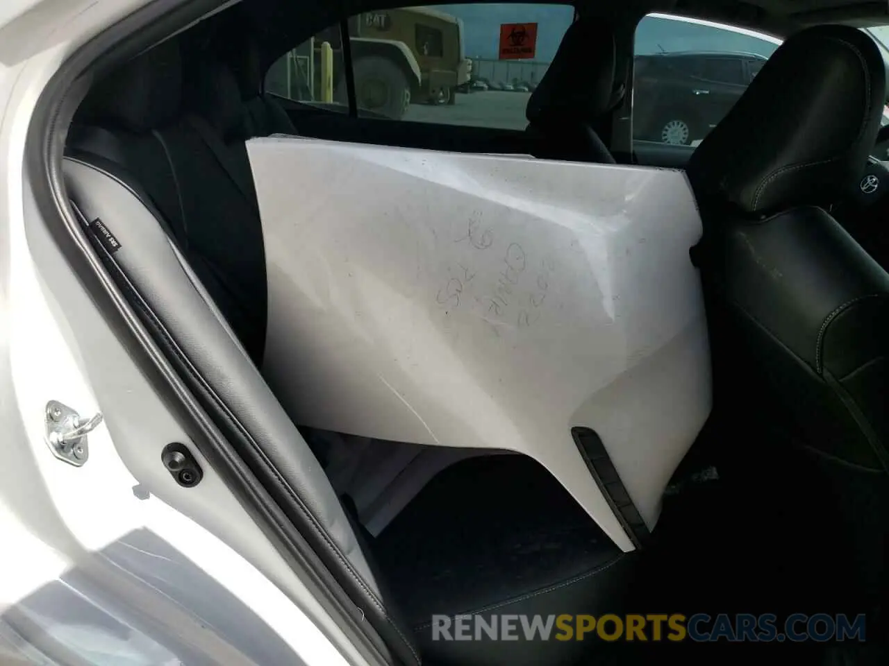 10 fotografías del automóvil dañado 4T1K61AK8NU026449 TOYOTA CAMRY 2022