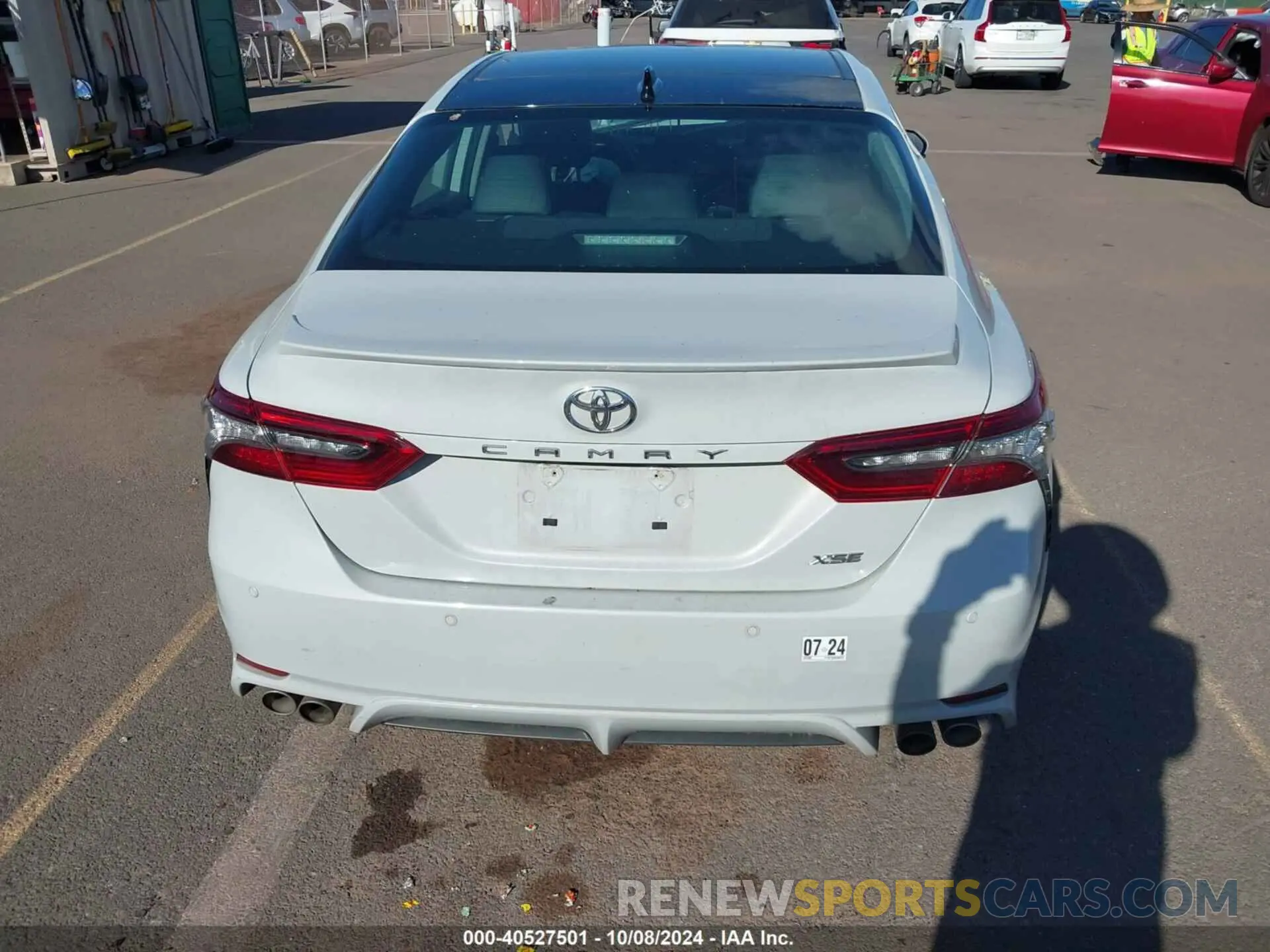 16 fotografías del automóvil dañado 4T1K61AK8NU053764 TOYOTA CAMRY 2022