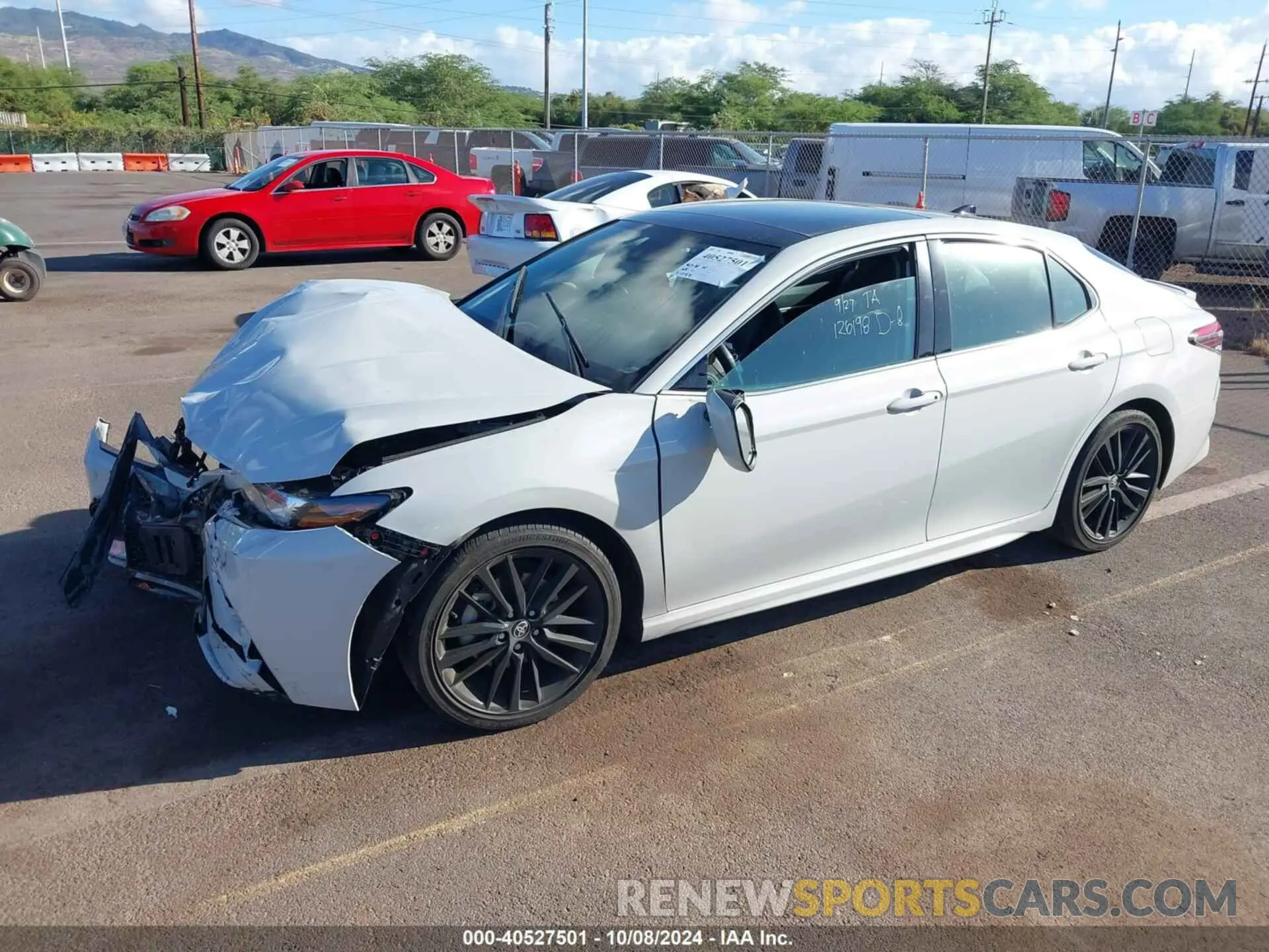 2 fotografías del automóvil dañado 4T1K61AK8NU053764 TOYOTA CAMRY 2022