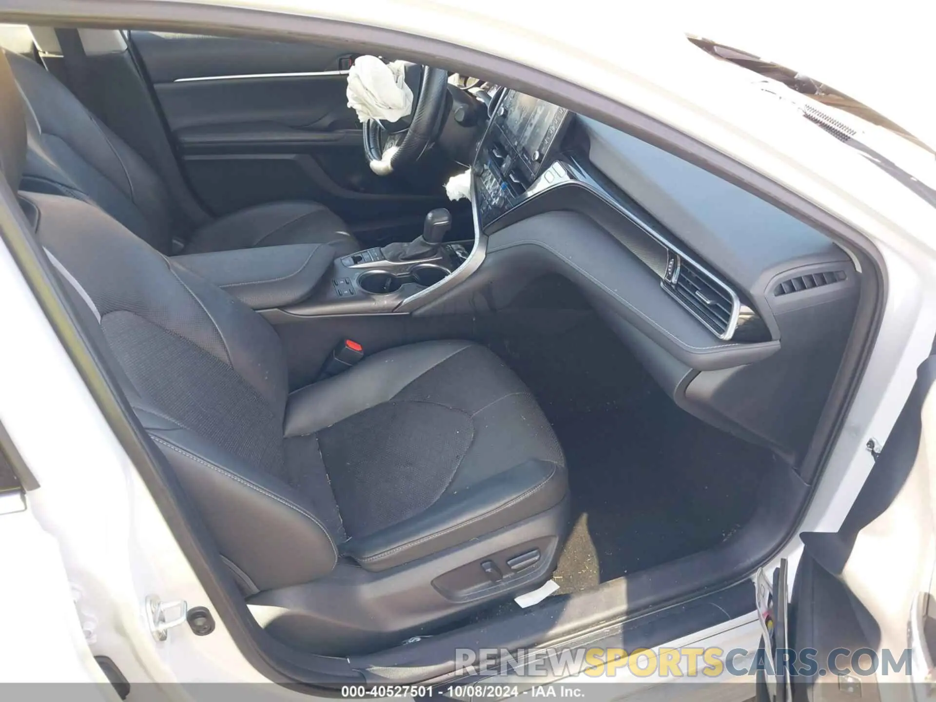 5 fotografías del automóvil dañado 4T1K61AK8NU053764 TOYOTA CAMRY 2022
